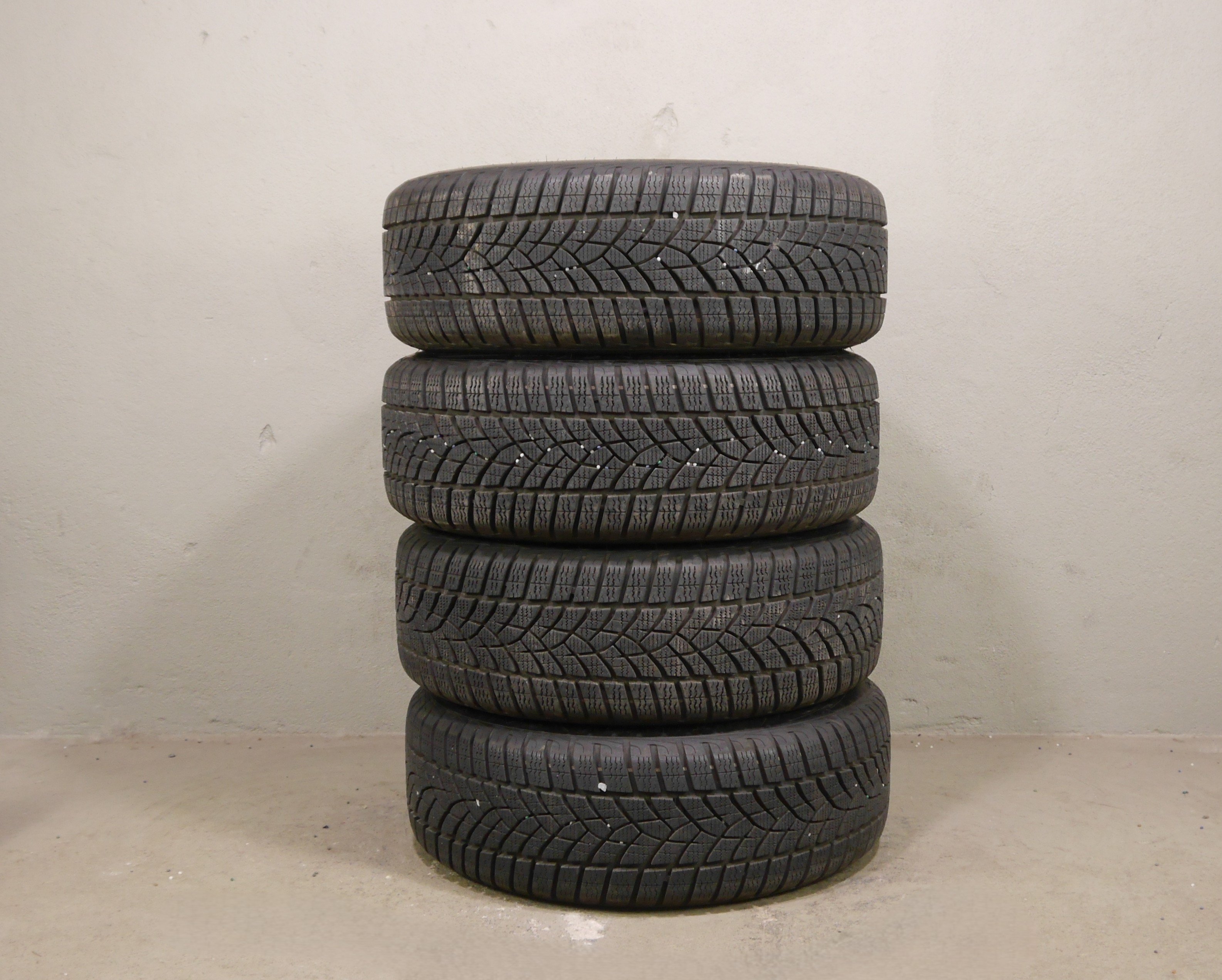 Audi A3 Limousine Stahlradsatz – Winter 205/55 R16 91H (AO) – 8V0601027A