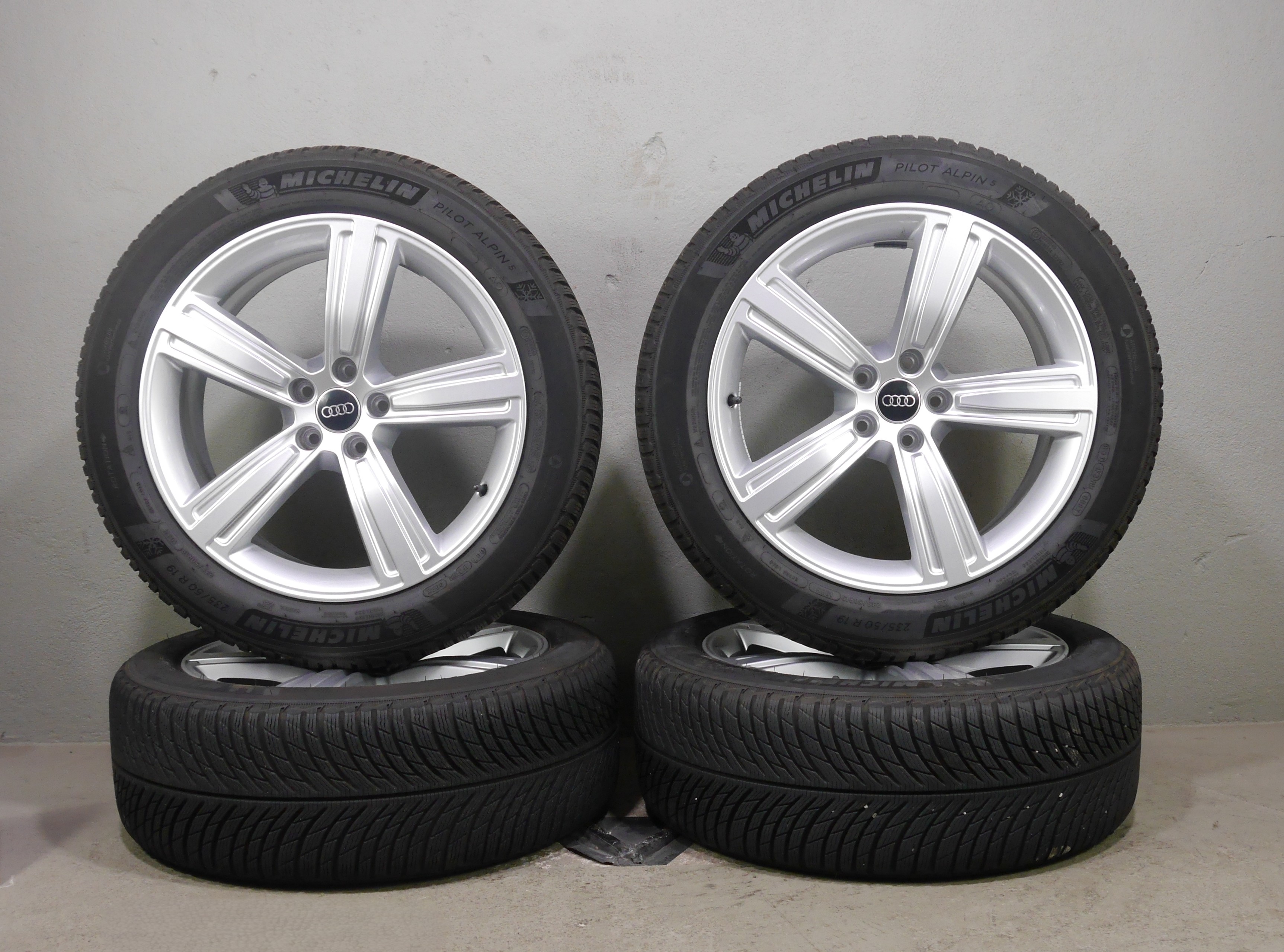 Audi A8 4N Aluradsatz – Winter 235/50 R19 103H – 4N0601025J