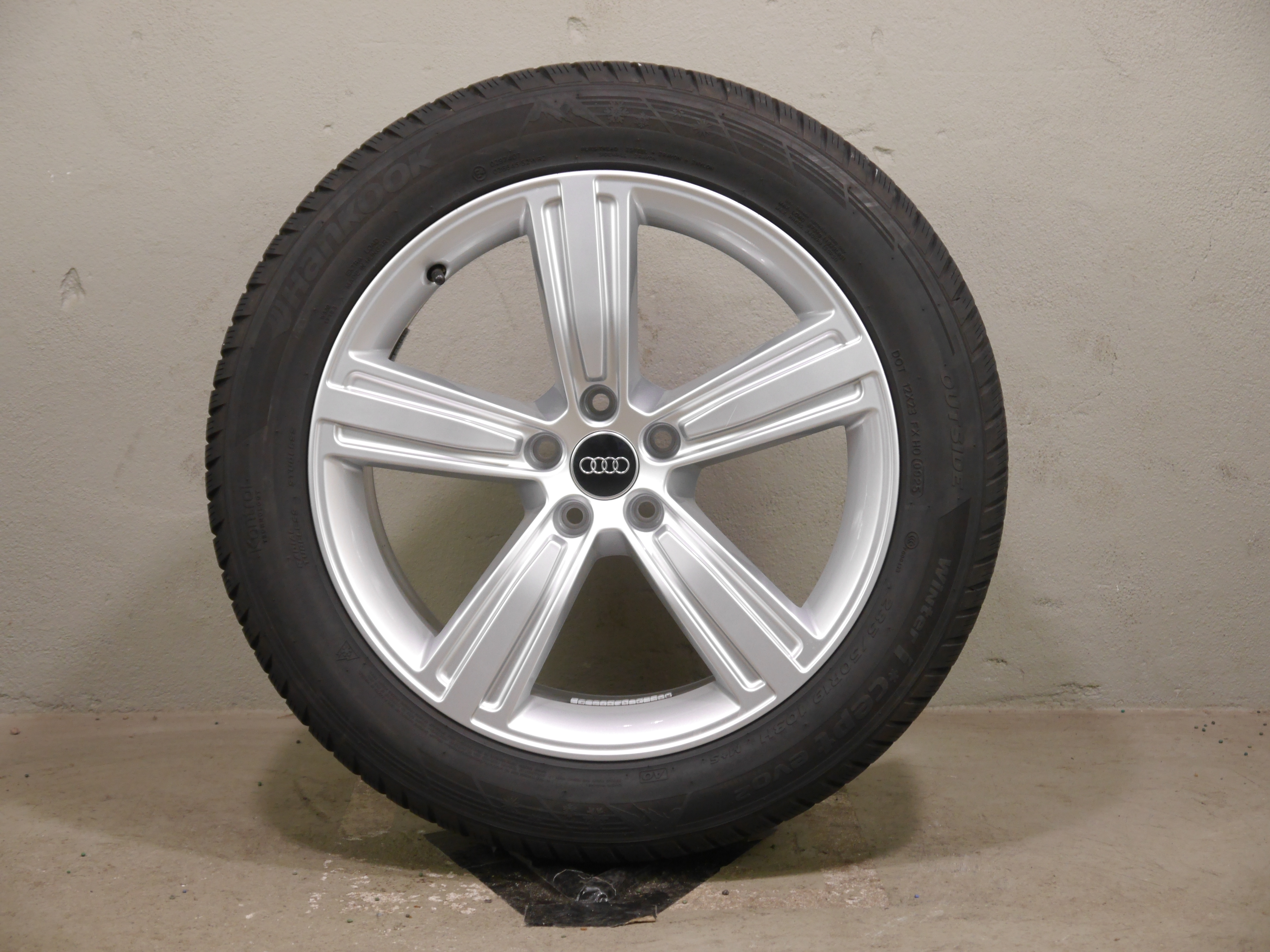 Audi A8 Aluradsatz – Winter 235/50 R19 103H – 4N0601025J