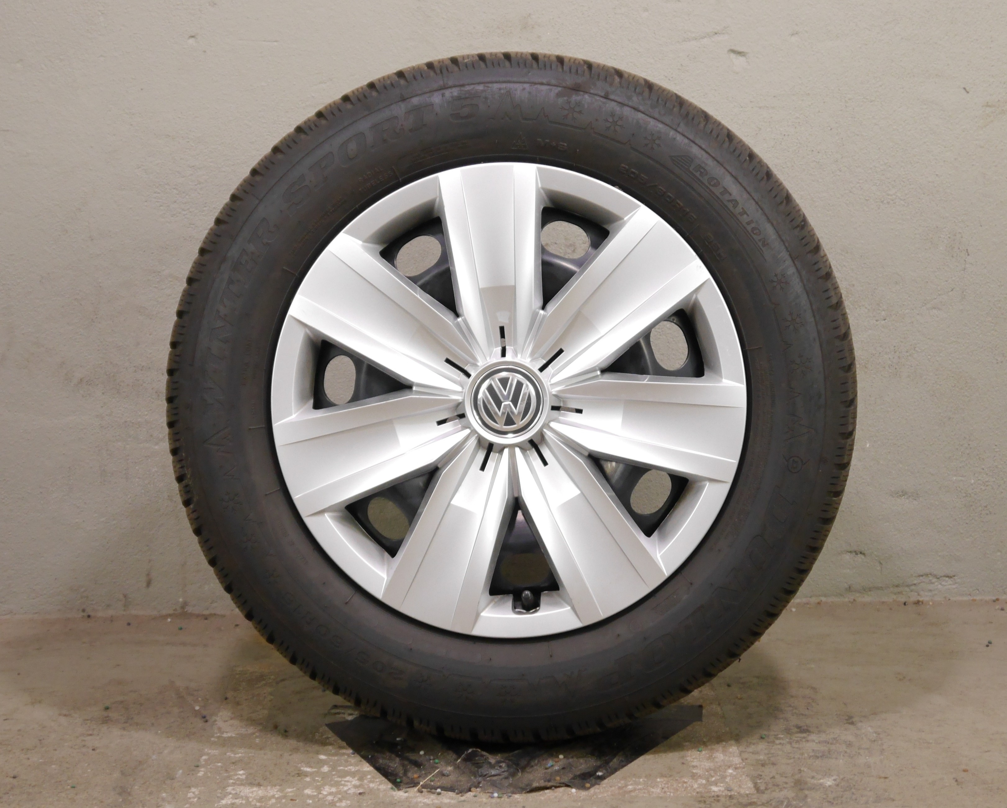 VW T-Roc Stahlradsatz – Winter 205/60 R16 96H – 5Q0601027CJ/CK
