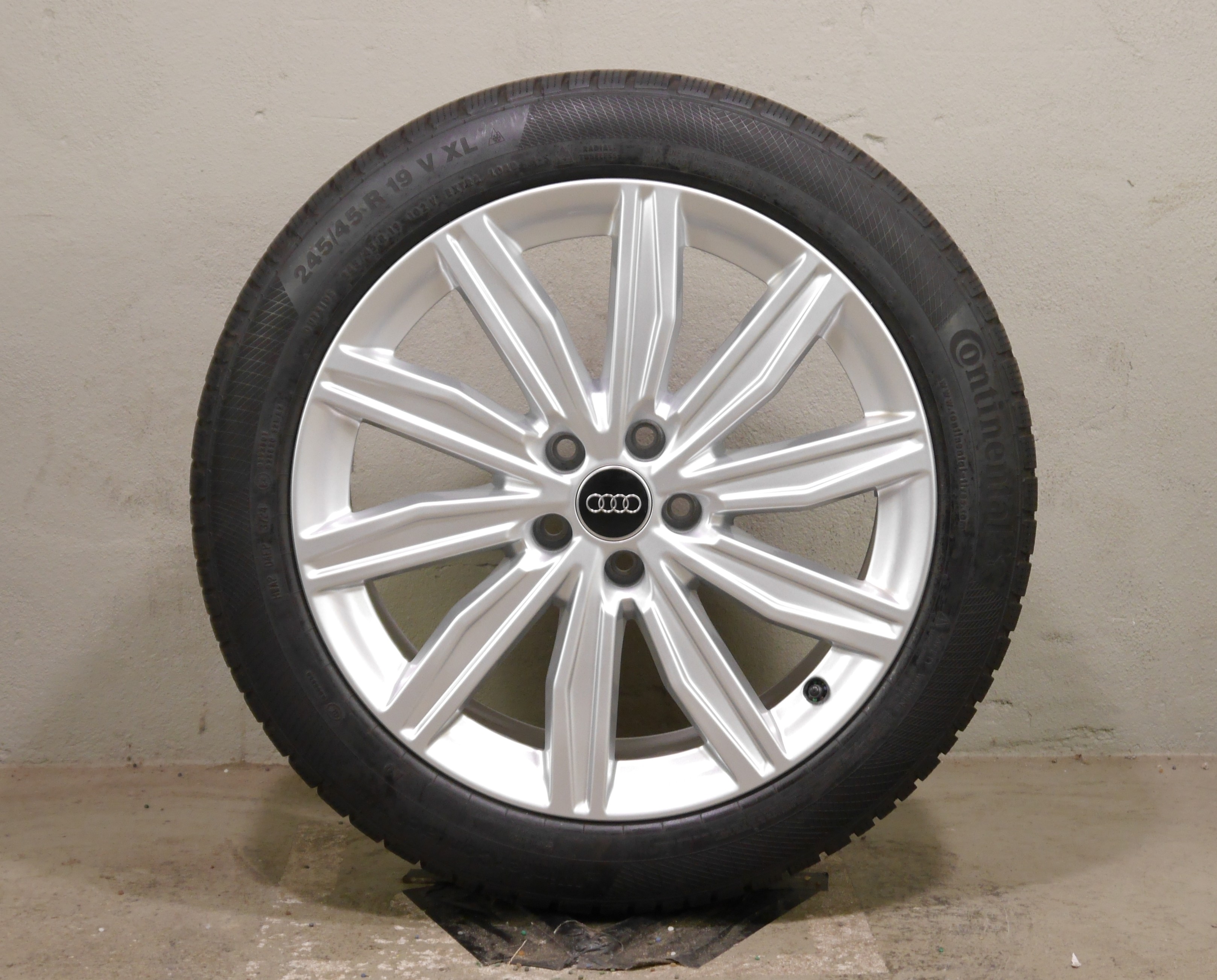 Audi A6 / S6 (4A) Limousine Aluradsatz – Winter 245/45 R19 102V (AO) –  4K0601025DS