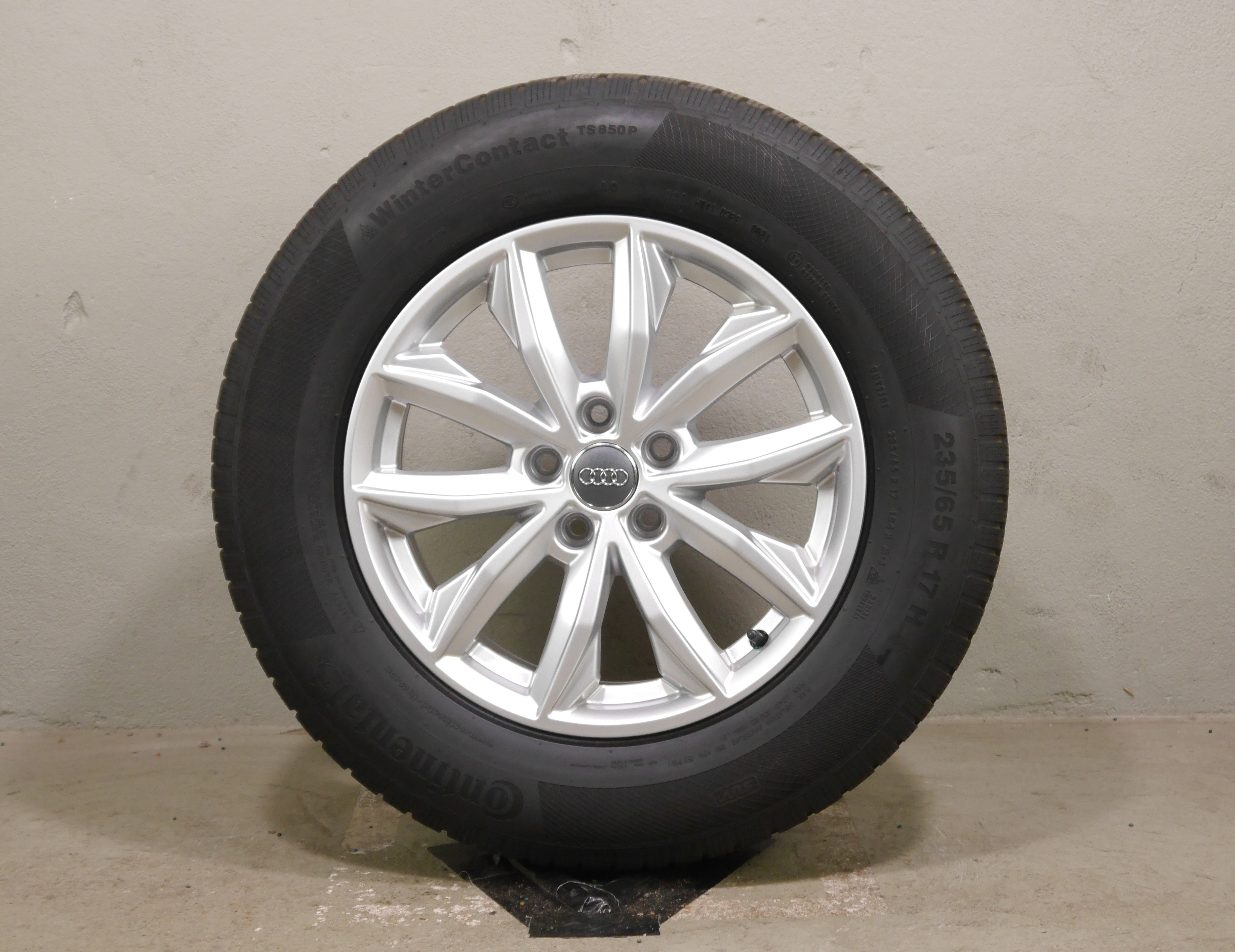 Audi Q5 (FY) Sportback Aluradsatz  – Winter 235/65 R17 104H (AO) – 80A601025J