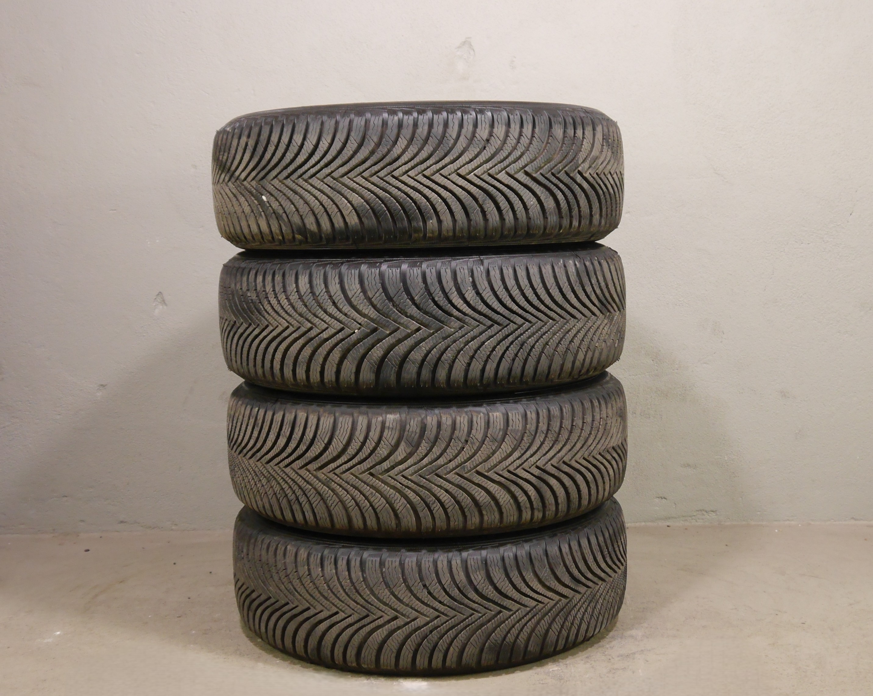 Audi Q2 Stahlradsatz – Winter 205/60 R16 92H (AO) – 5Q0601027CJ