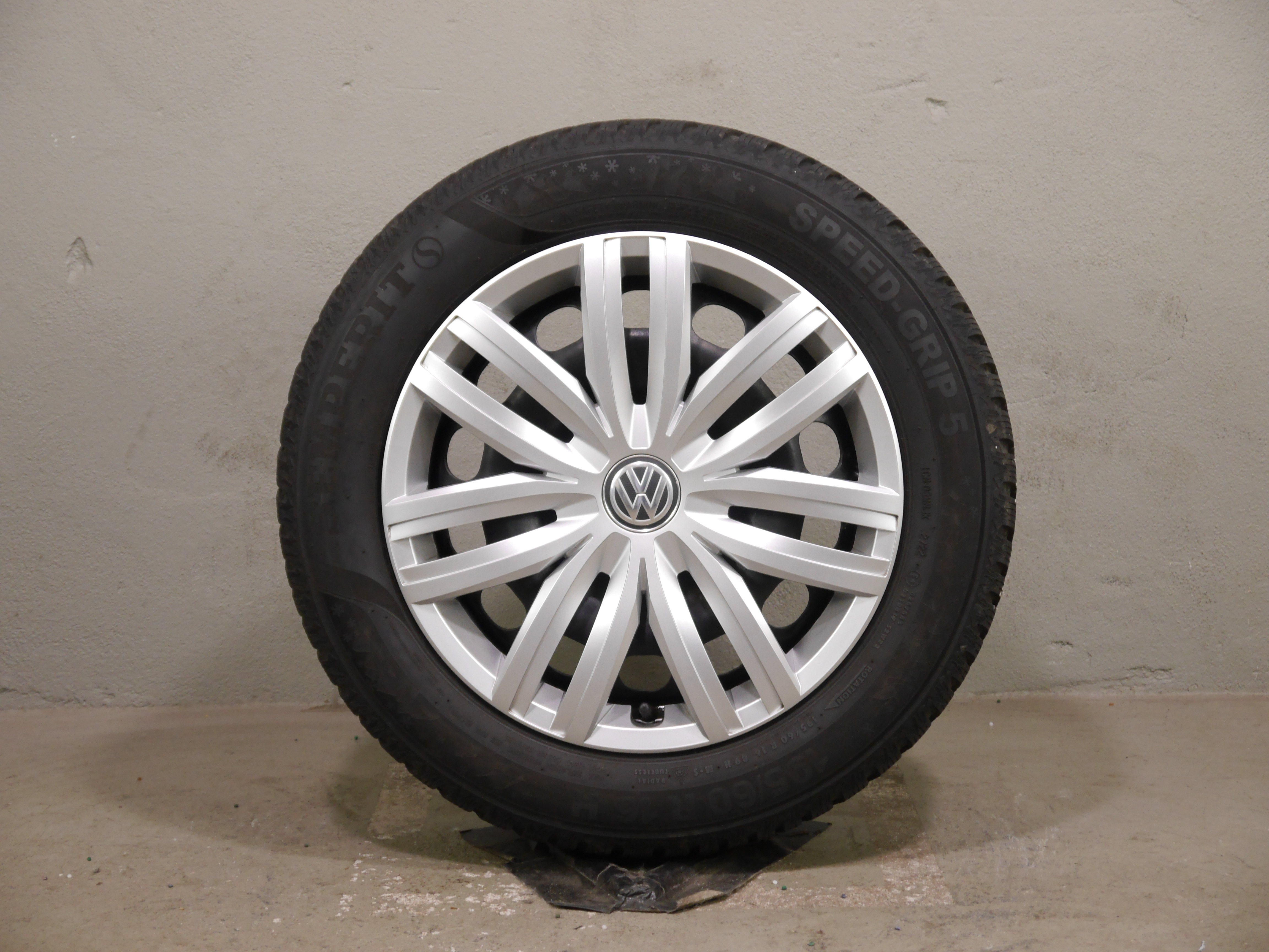 VW Taigo Stahlradsatz – Winter 195/60 R16 89H (AO) – 2Q0601027H/AE