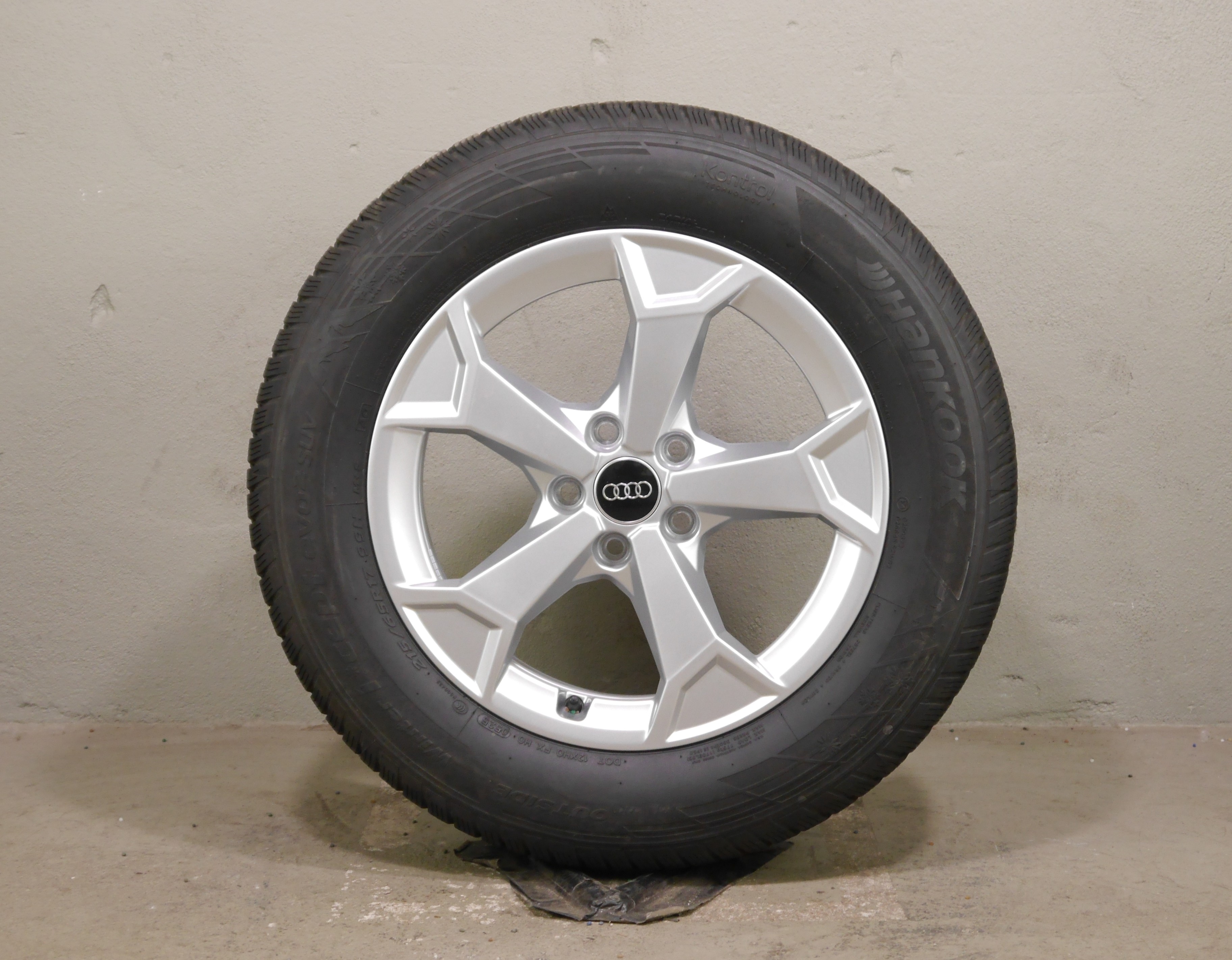 Audi Q3 Aluradsatz – Winter 215/65 R17 99H (AO) – 83A601025AL