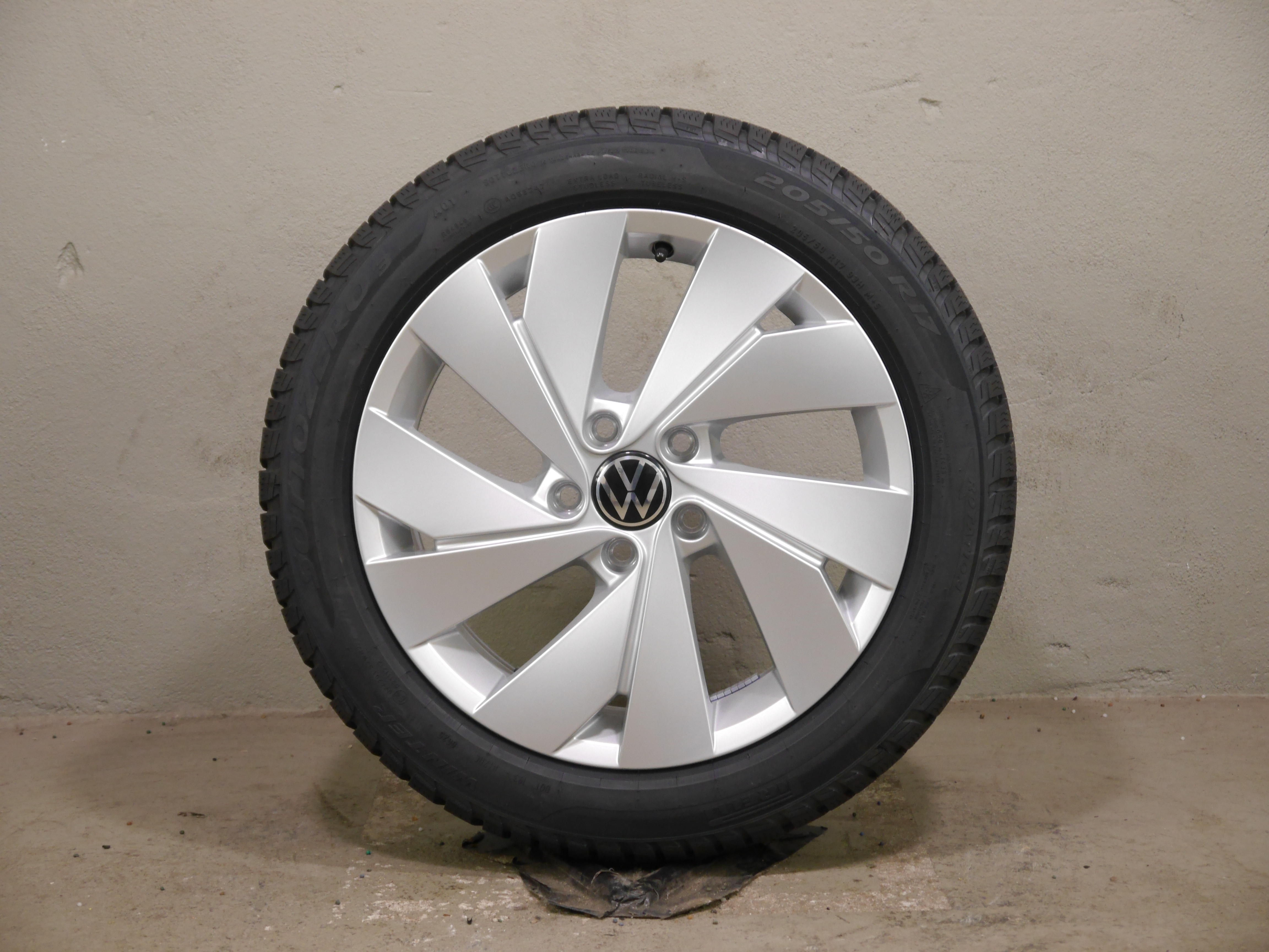 VW Golf Alurad – Winter 205/50 R17 93H – 5H0601025B