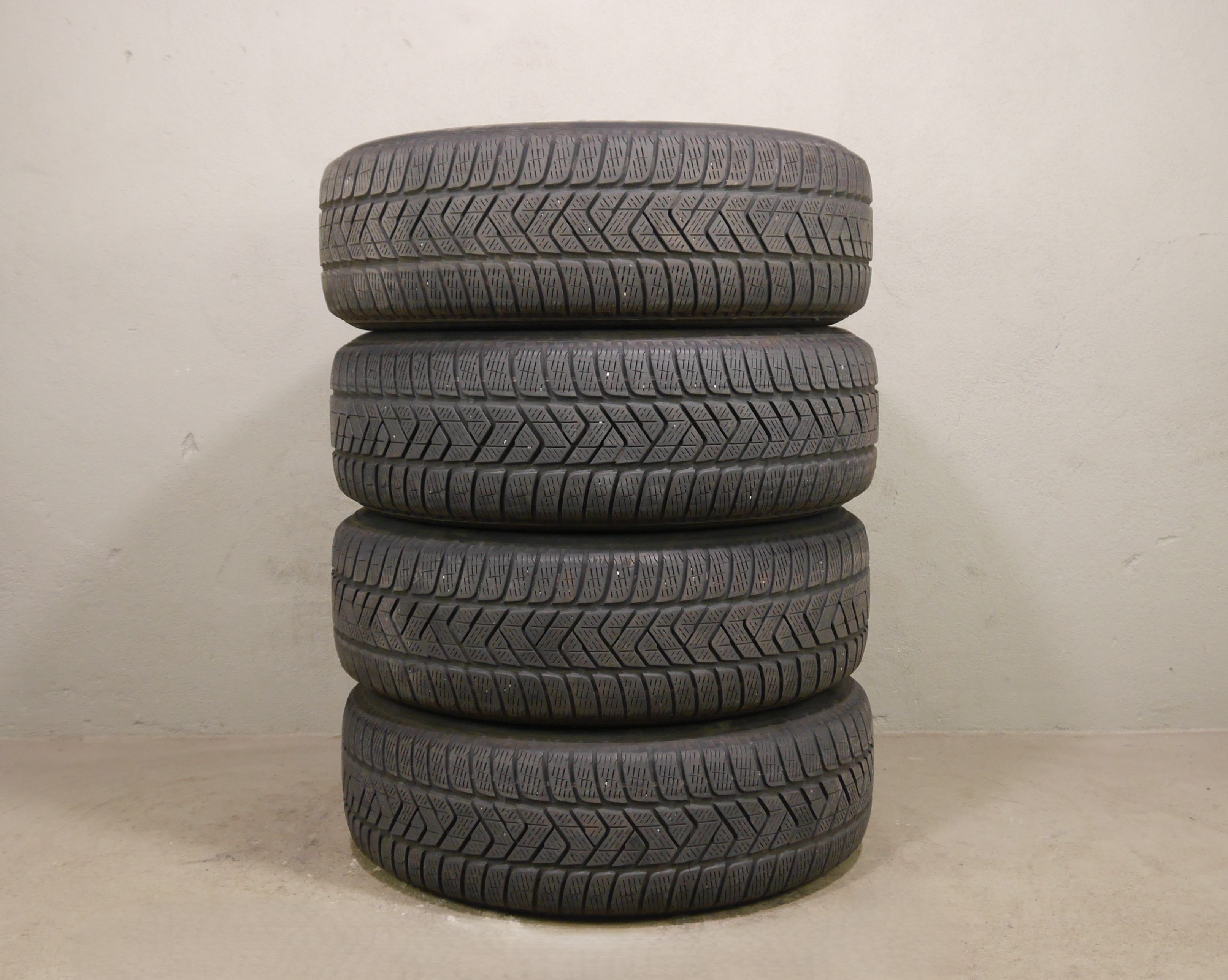 VW Tiguan Stahlradsatz – Winter 215/65 R17 99H – 5QF601027J/K SEAL