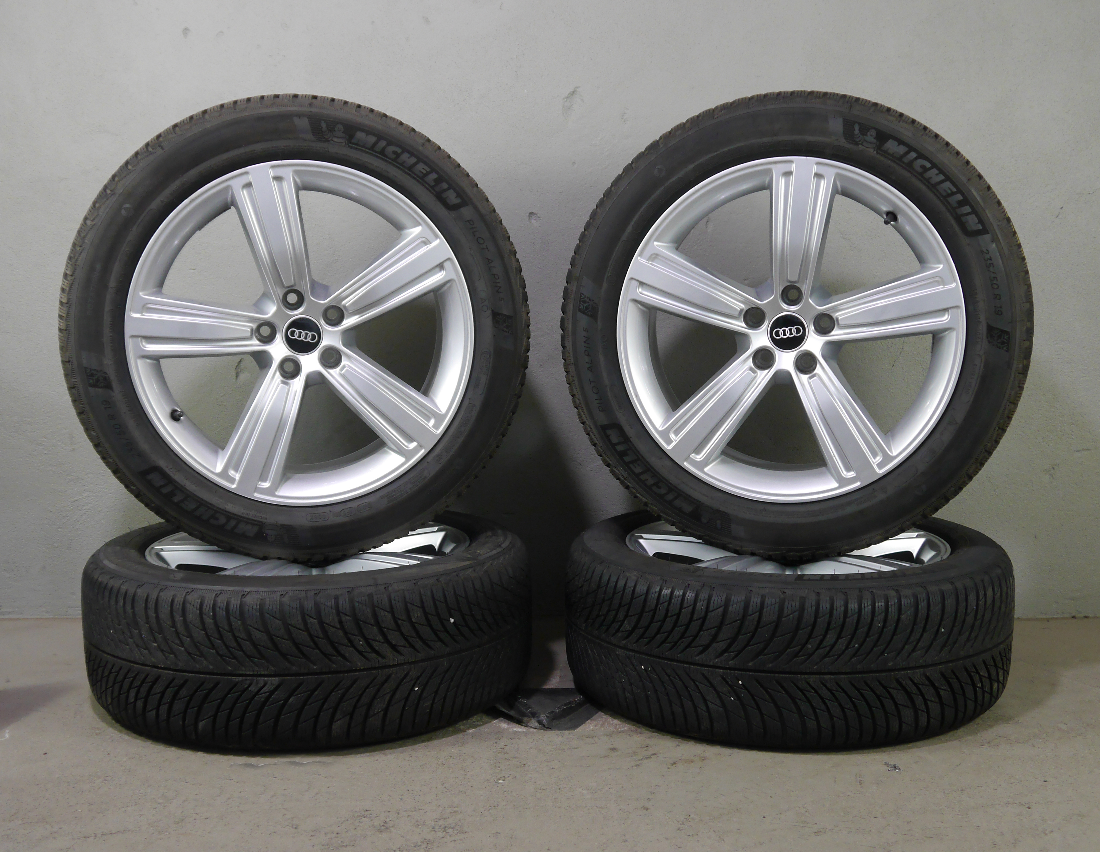 Audi A8 Aluradsatz – Winter 235/50 R19 103H – 4N0601025J