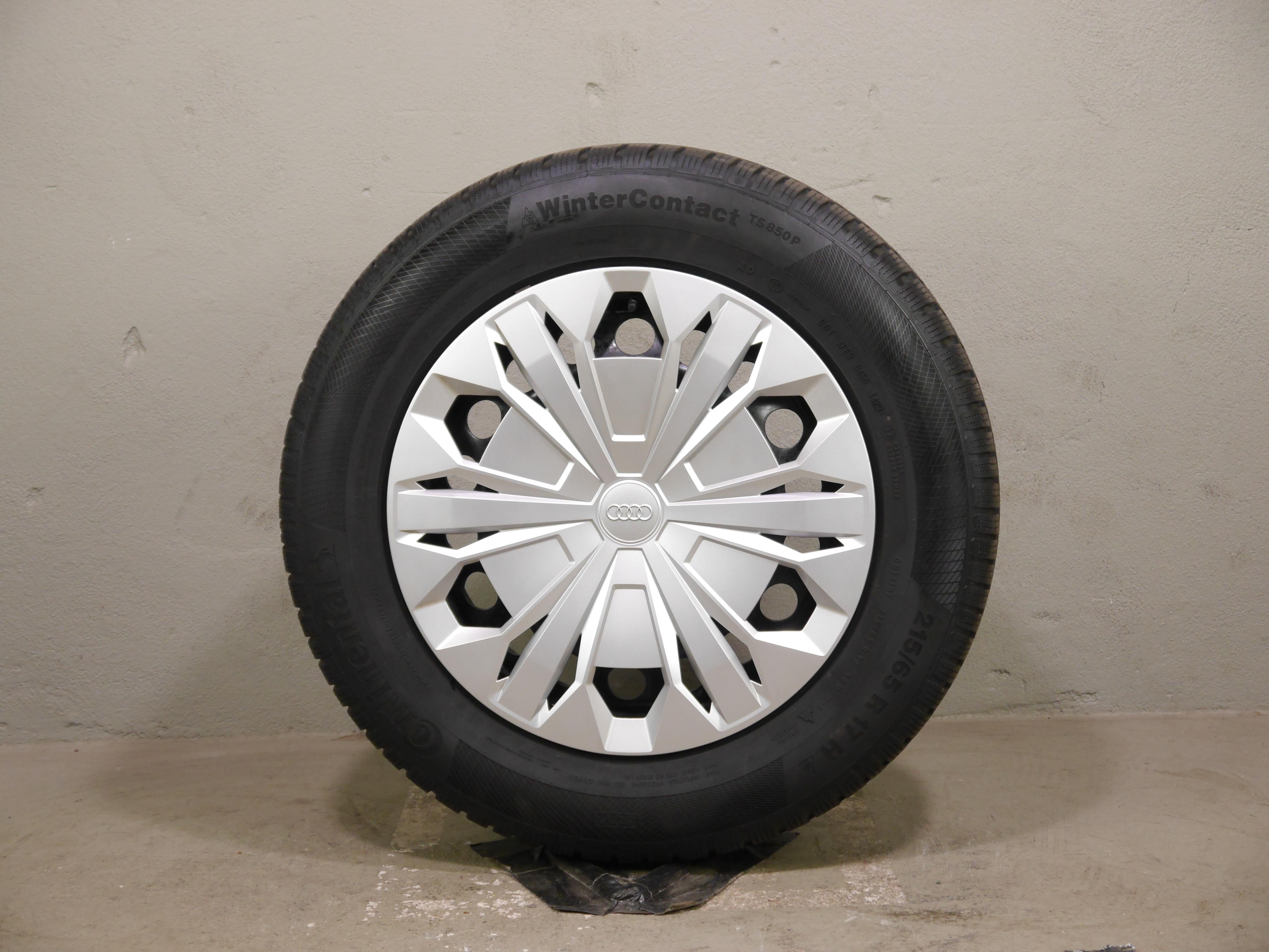 Audi Q3 Sportback Stahlradsatz – Winter 215/65 R17 99H – 5QF601027J/K