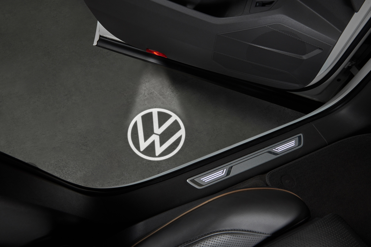 LED-Leuchte mit Volkswagen Logo 000052120F LED-Leuchte mit Volkswagen Logo 000052120F