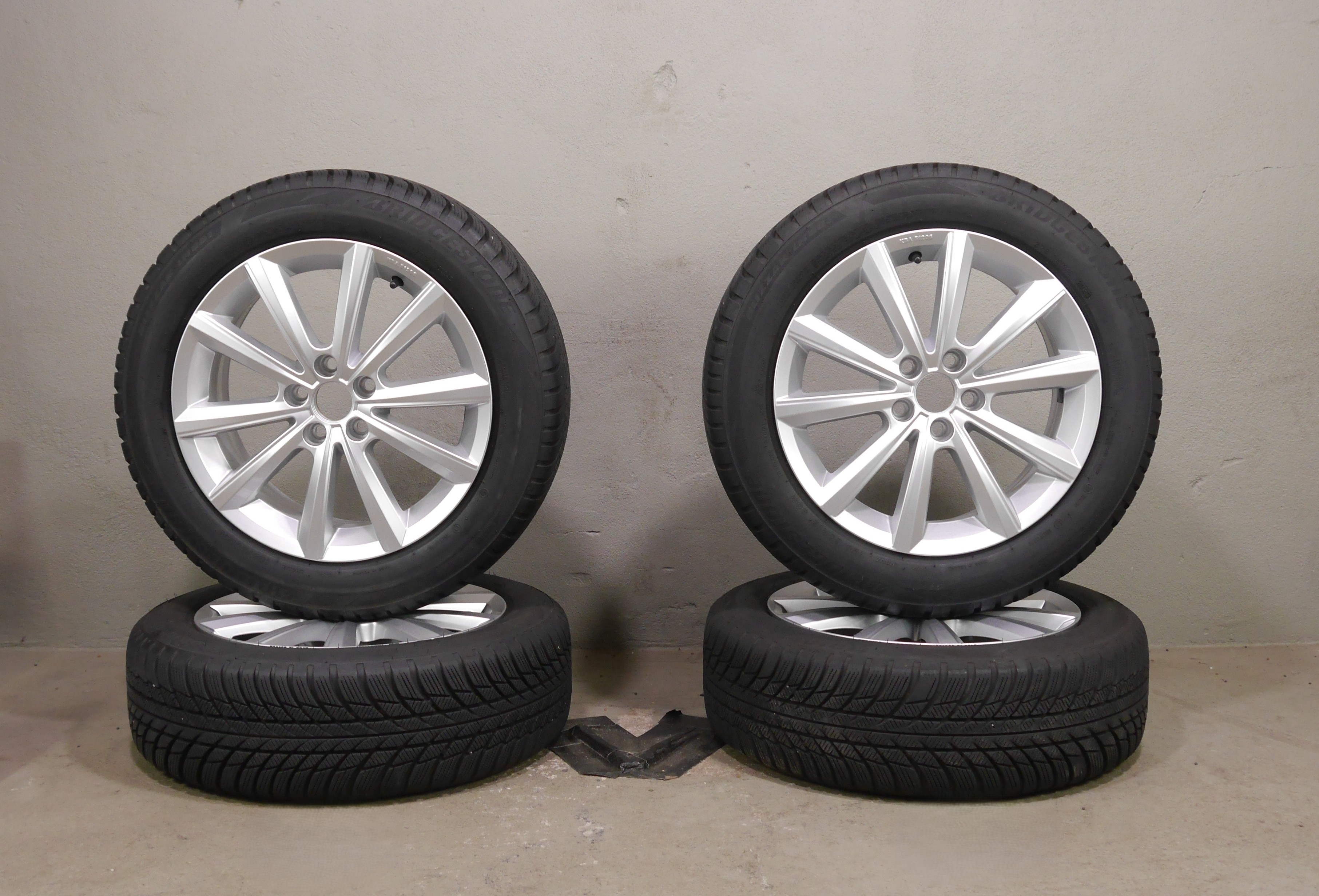 Original VW Polo 6 AW Aluradsatz Merano – Winter 185/60 R16 90H – 2G0601025AF