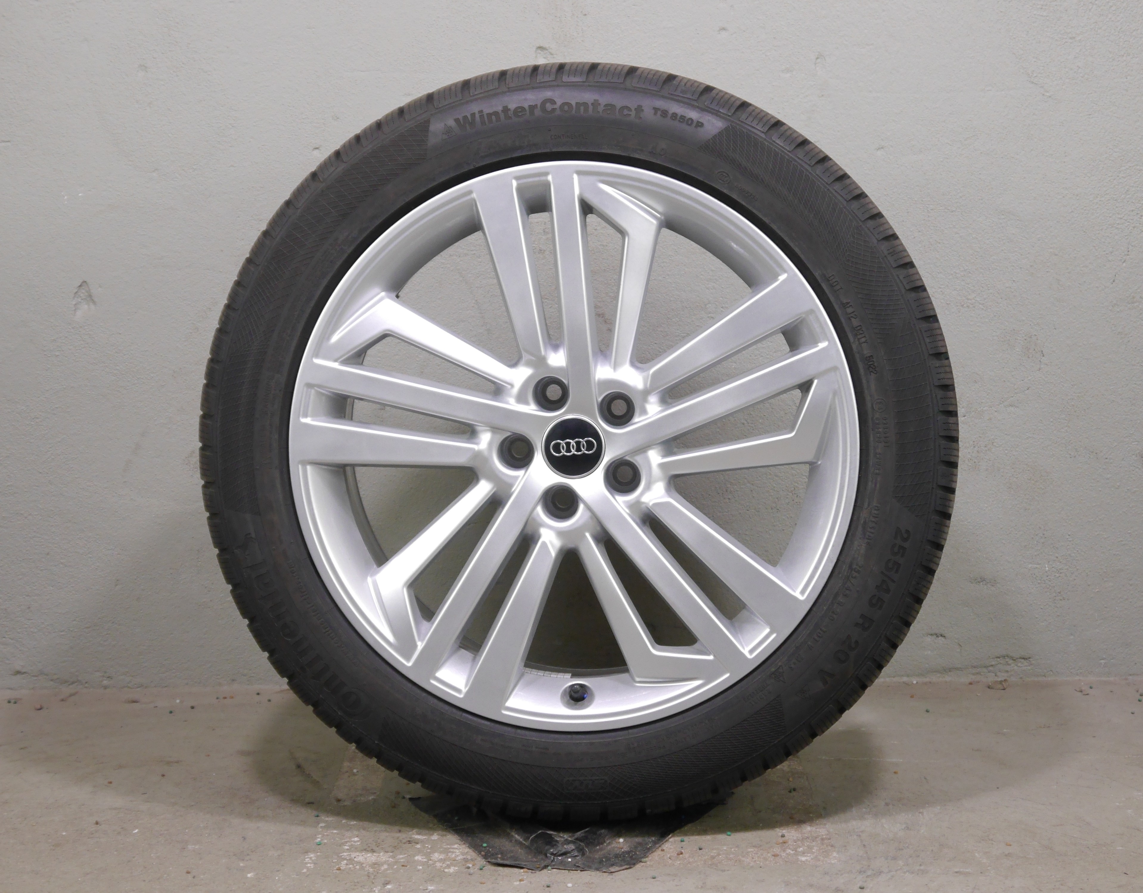 Audi Q5 Aluradsatz – Winter 255/45 R20 101V (AO) – 80A601025L