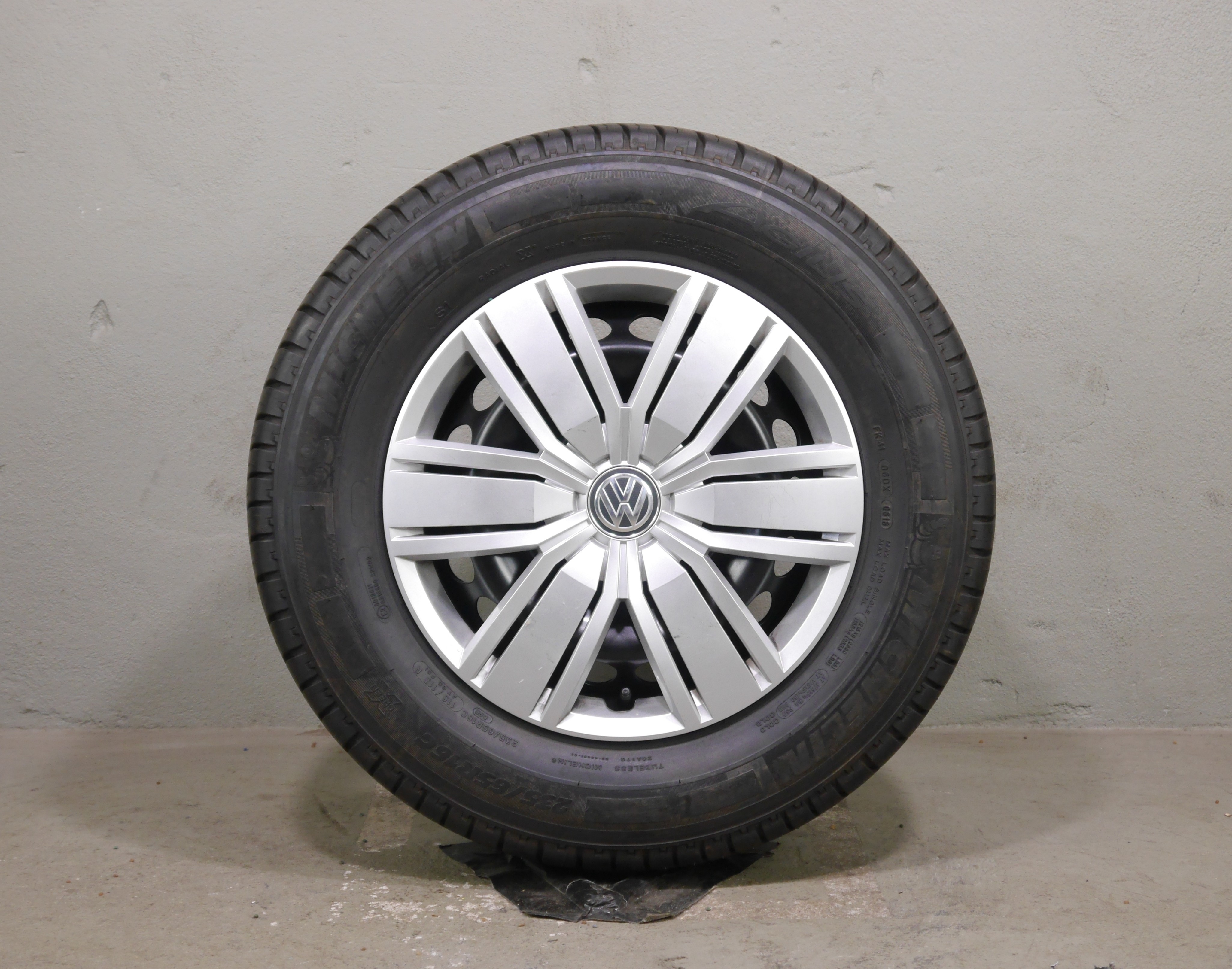 VW Crafter Stahlradsatz – Sommer 235/65 R16 115/113R - 2N0601027L
