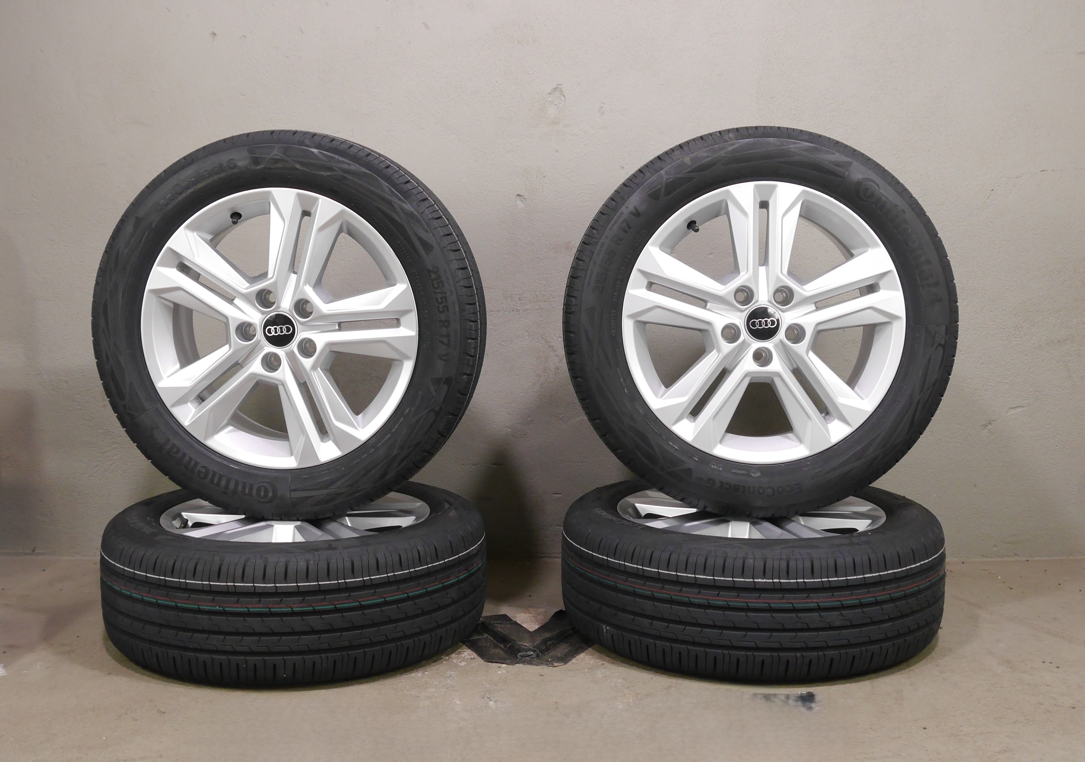 Audi Q2 Aluradsatz – Sommer 215/55 R17 94V (AO) – 81A601025AJ