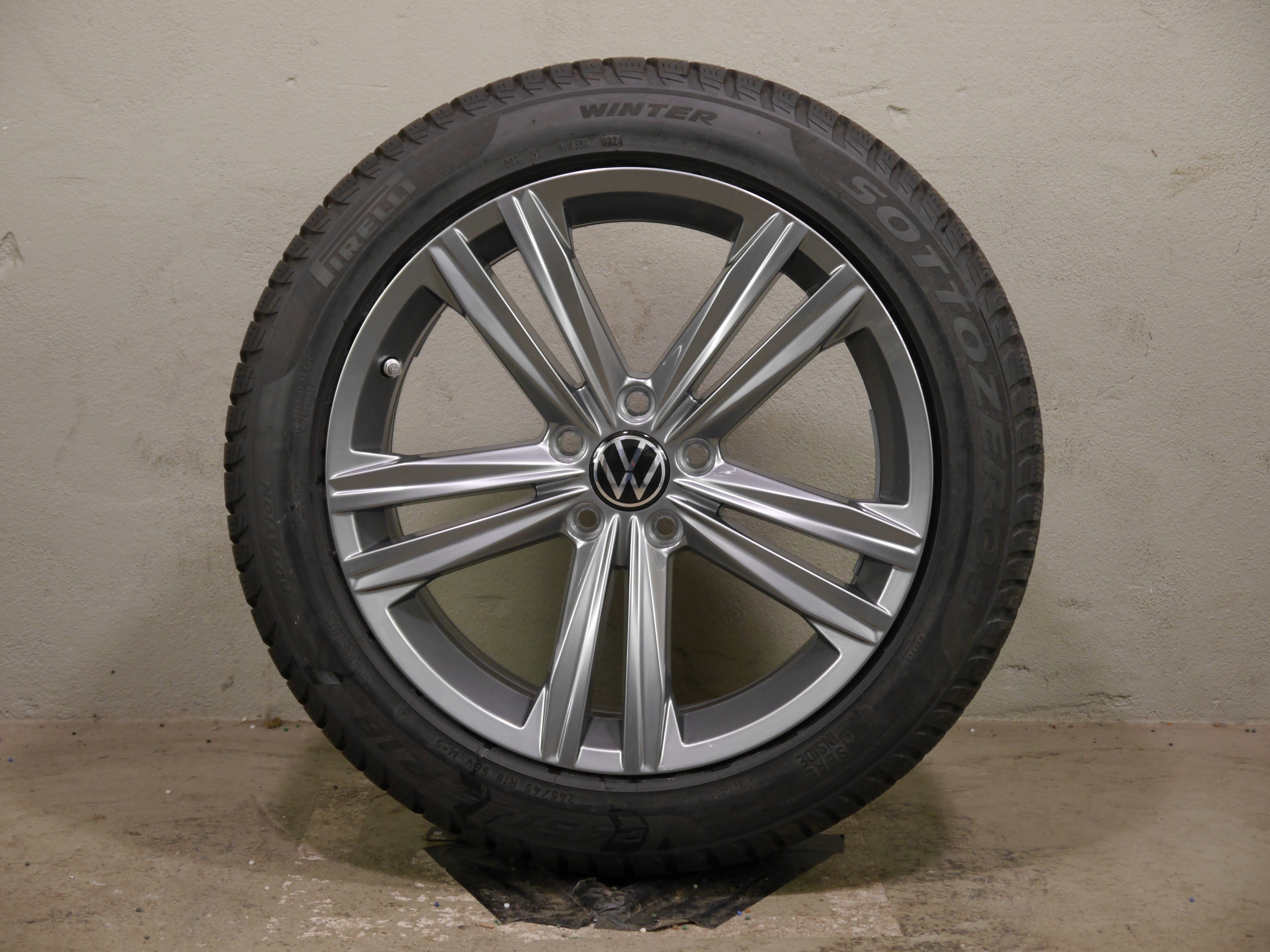 Volkswagen Arteon Shooting Alurad – Winter 245/45 R18 96V – 3G8601025N - SEAL