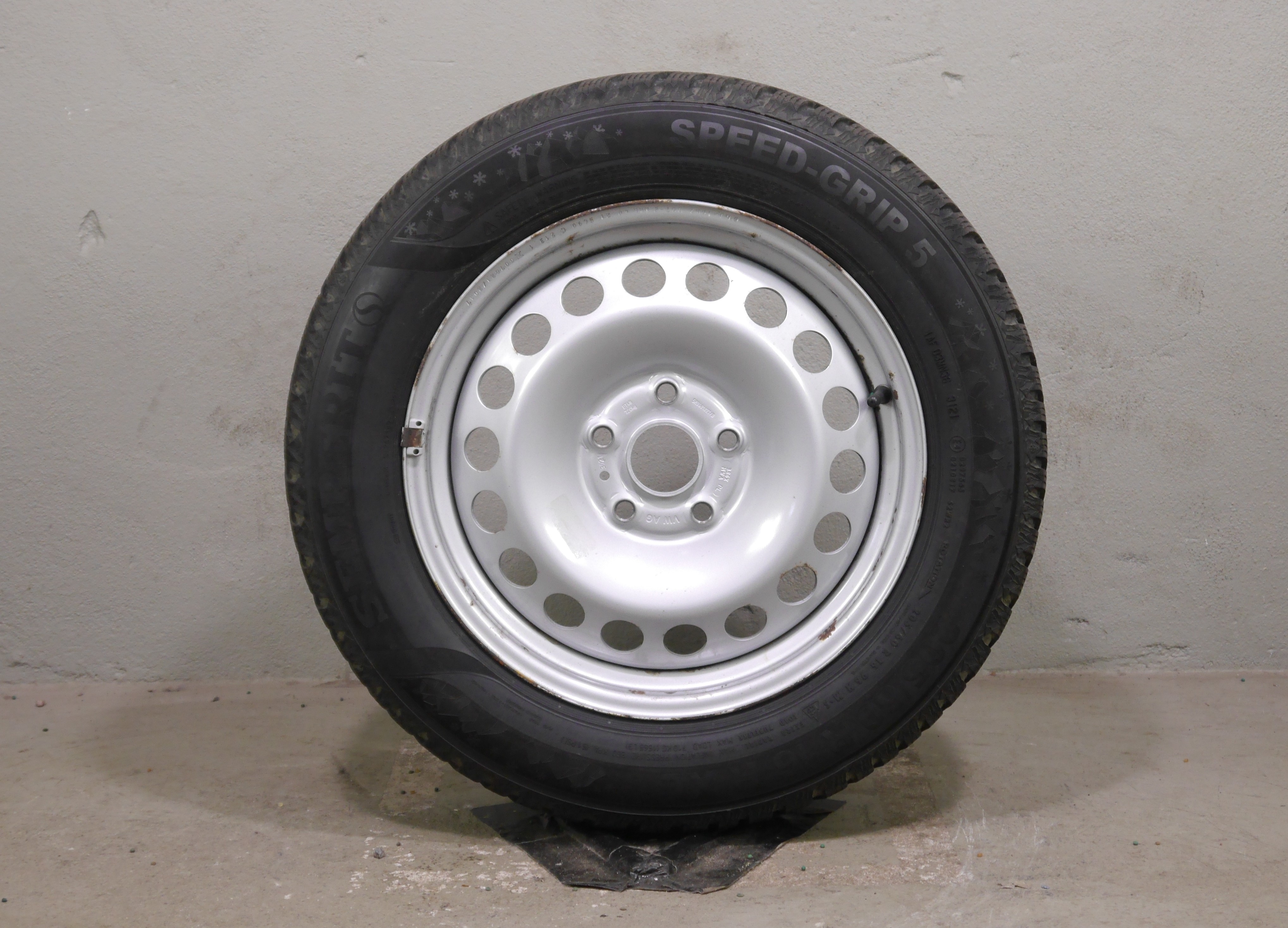 Volkswagen Caddy Maxi Stahlradsatz – Winter 205/60 R16 96H – 5R3601027/B
