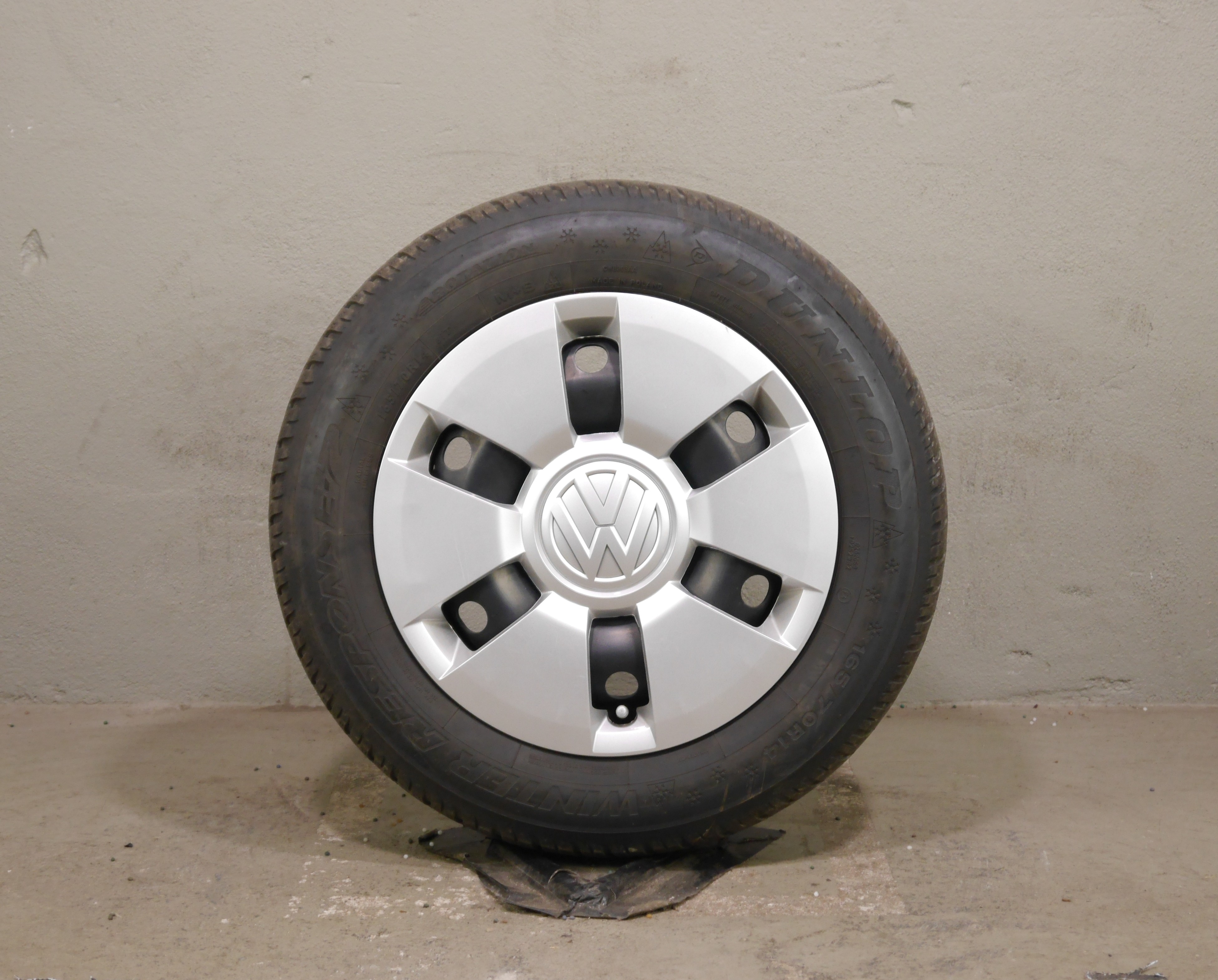VW UP!  Stahlradsatz – Winter 165/70 R14 81T  – 1S0601027G/J
