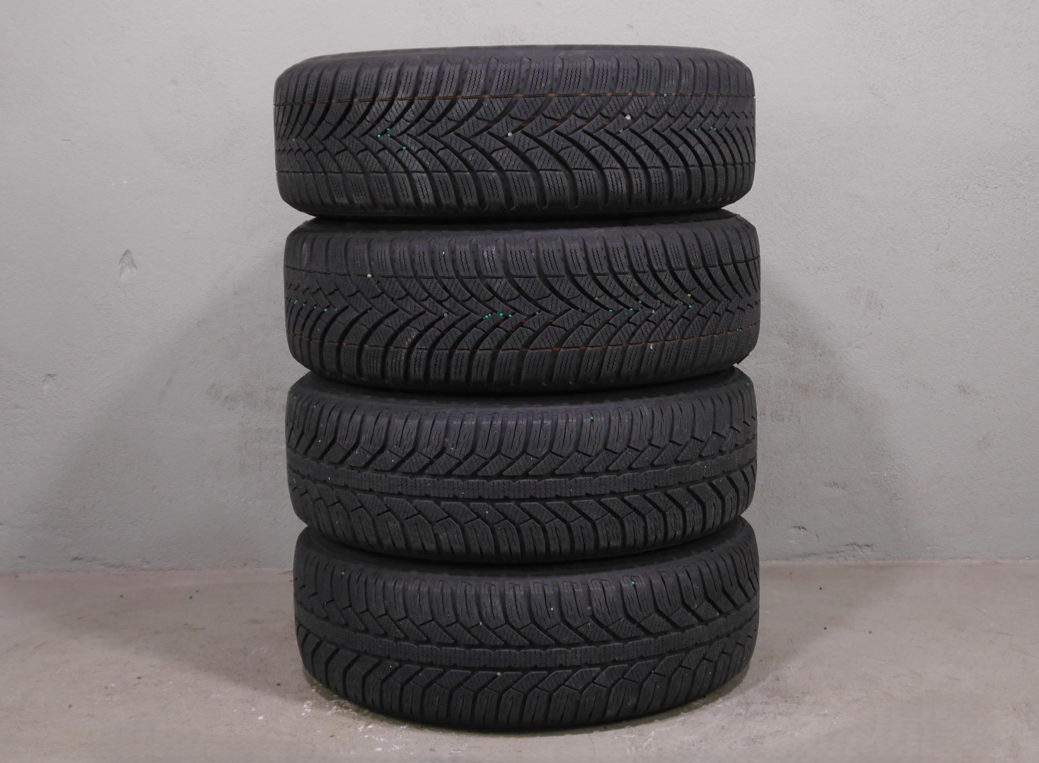 ŠKODA Fabia NJ  - Polo 6C  Stahlradsatz – Winter 185/60 R15 88T (AO) – 6C0601027F/G