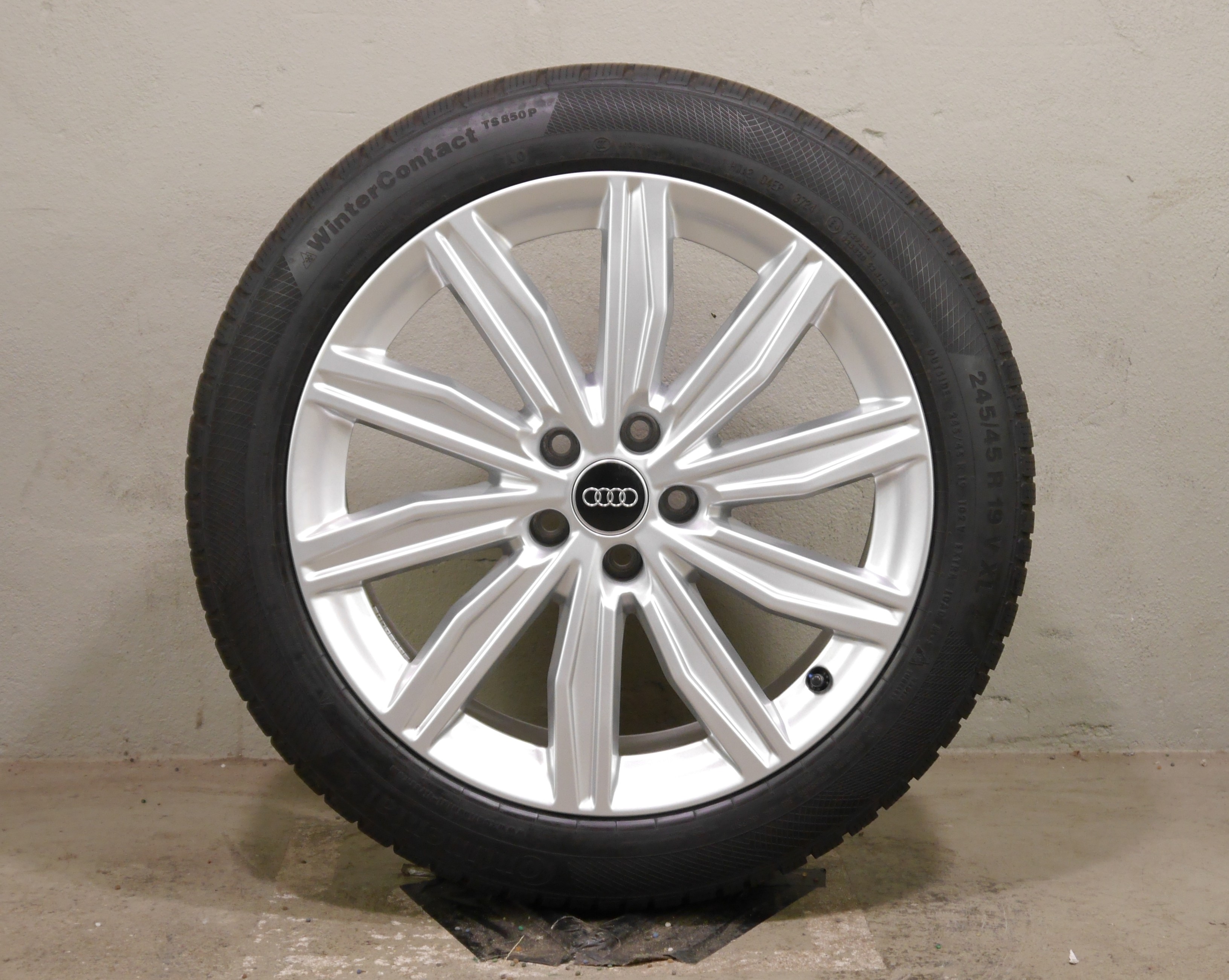 Audi A6 / S6 (4A) Limousine Aluradsatz – Winter 245/45 R19 102V (AO) –  4K0601025DS