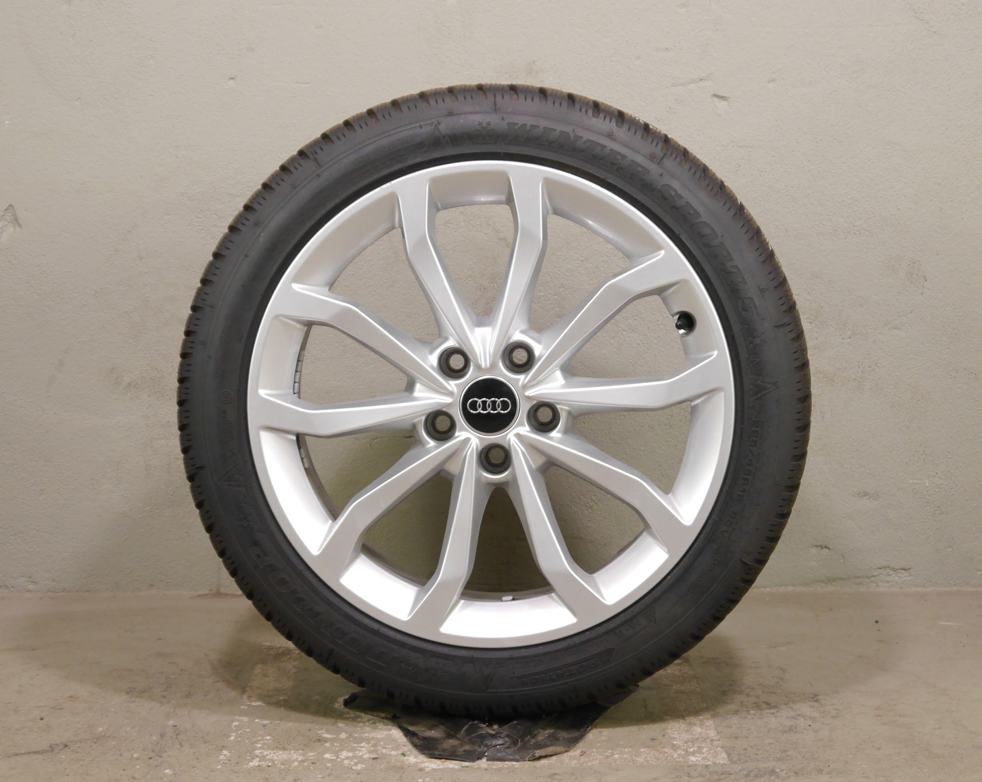 Audi A4 Avant (8W) Aluradsatz – Winter 225/45 R18 95V – 8W0601025ED