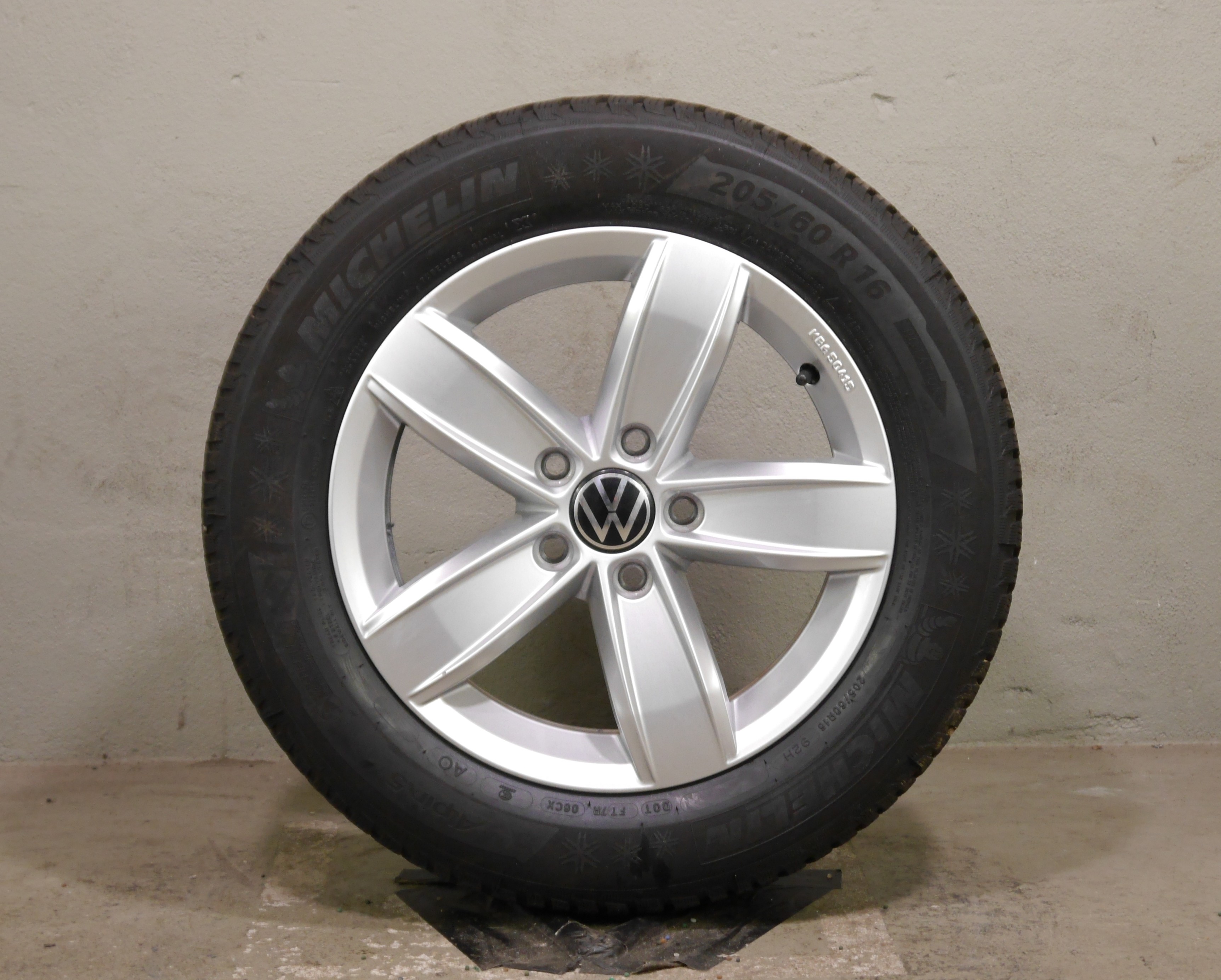 VW T-Roc (D1) Aluradsatz – Winter 205/60 R16 92H – 2GA601025Q