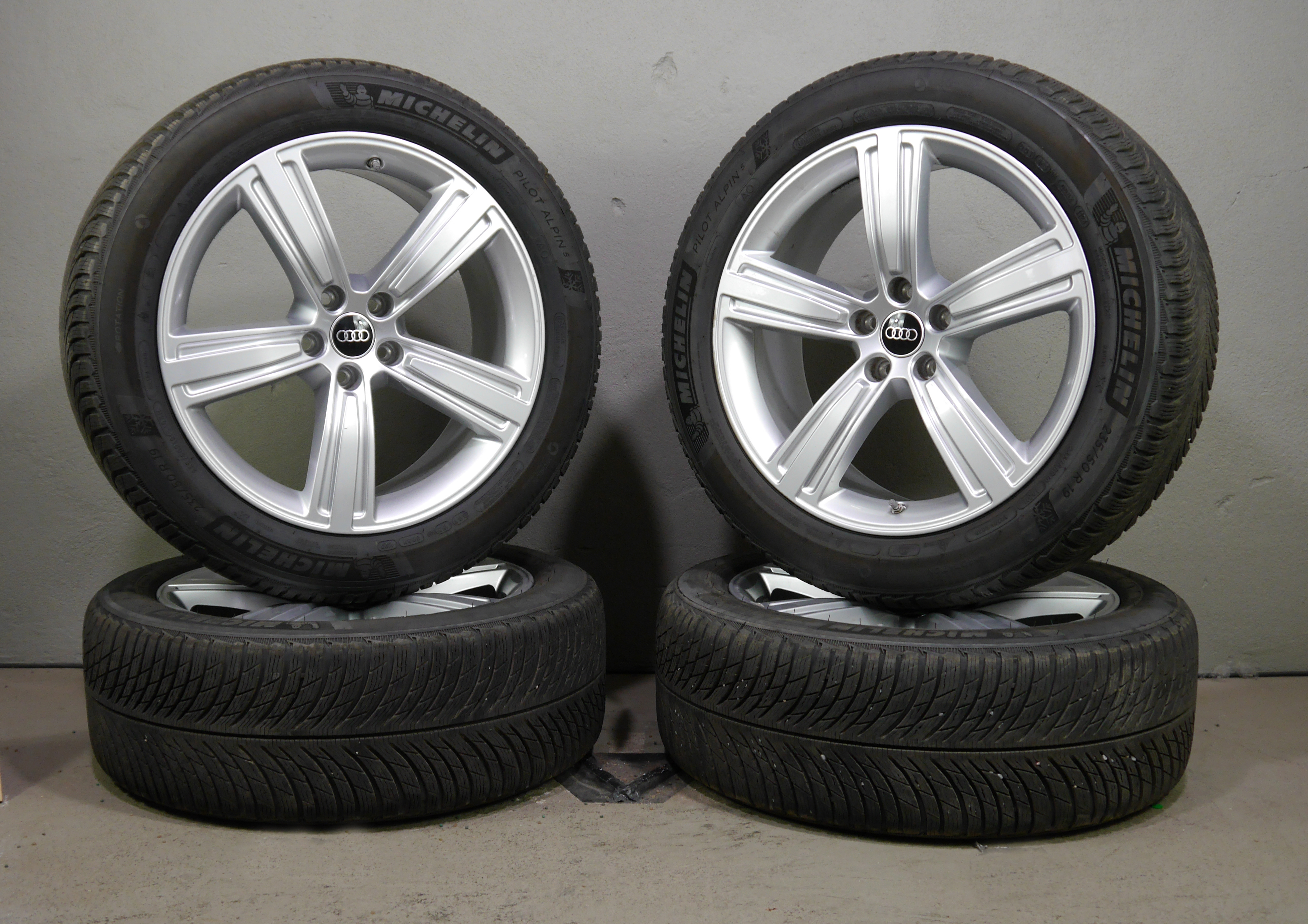 Audi A8 Aluradsatz – Winter 235/50 R19 103H – 4N0601025J RDKS