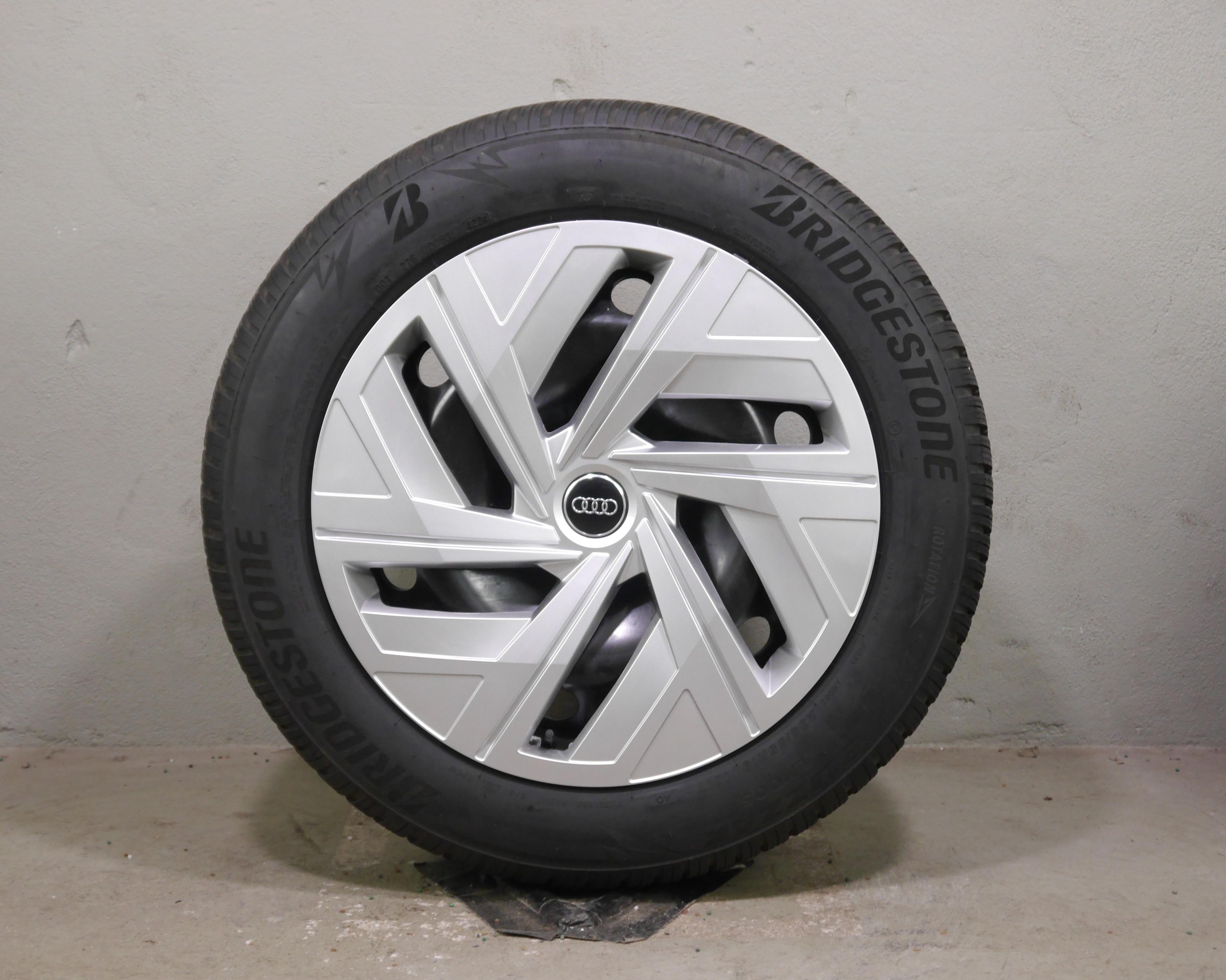 Audi Q4 e Stahlradsatz – Winter 235/55 R19 101T - 255/50 R19 1031EA601027B-