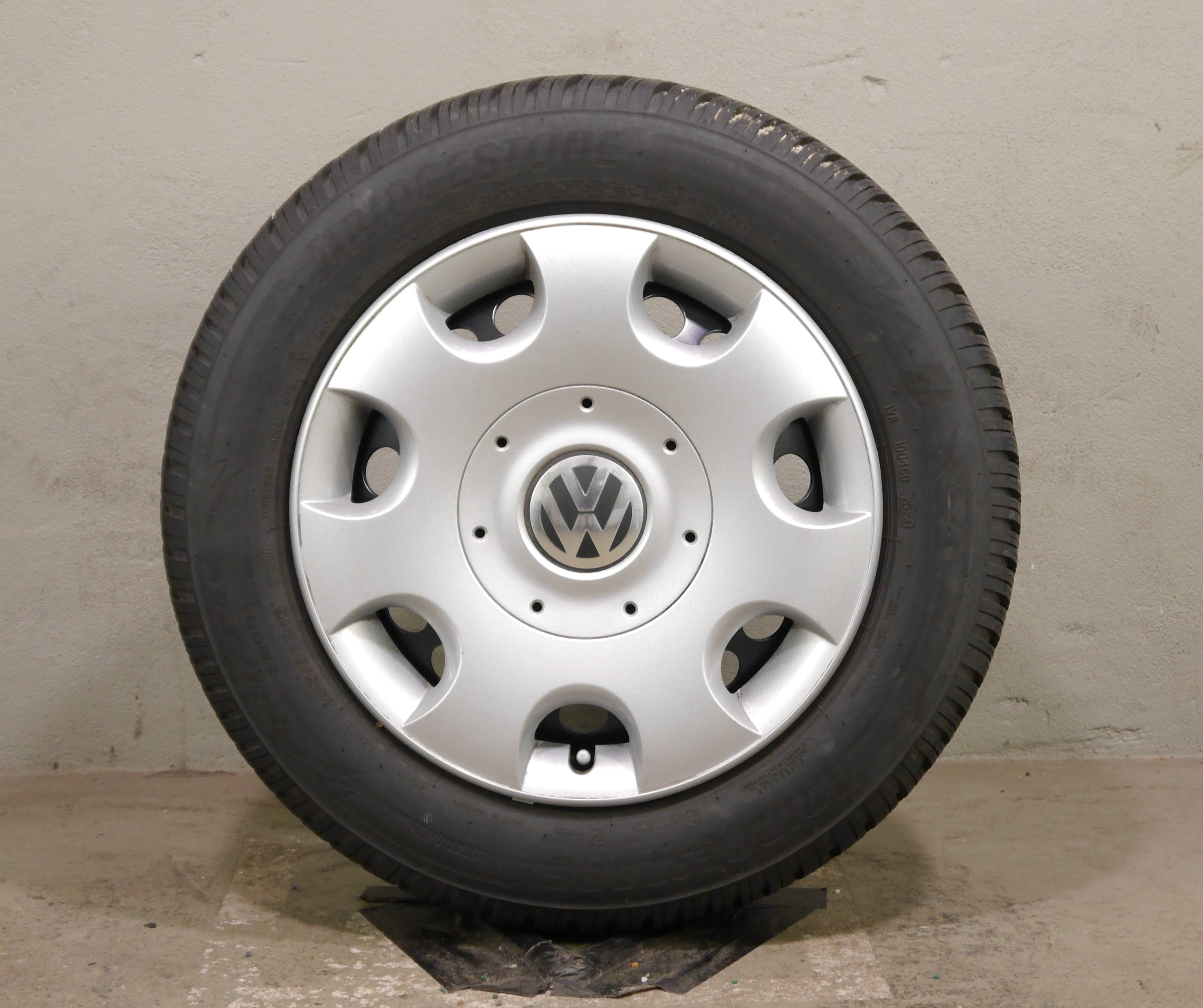 VW Caddy Stahlradsatz – Winter 205/60 R16 96H – 5R3601027/B