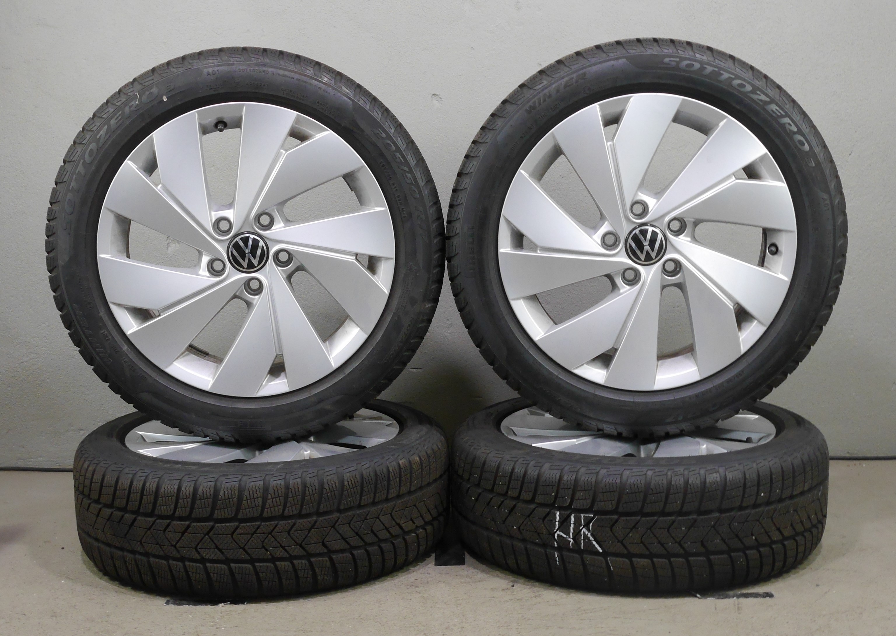 Volkswagen Golf Alurad – Winter 205/50 R17 93H – 5H0601025B