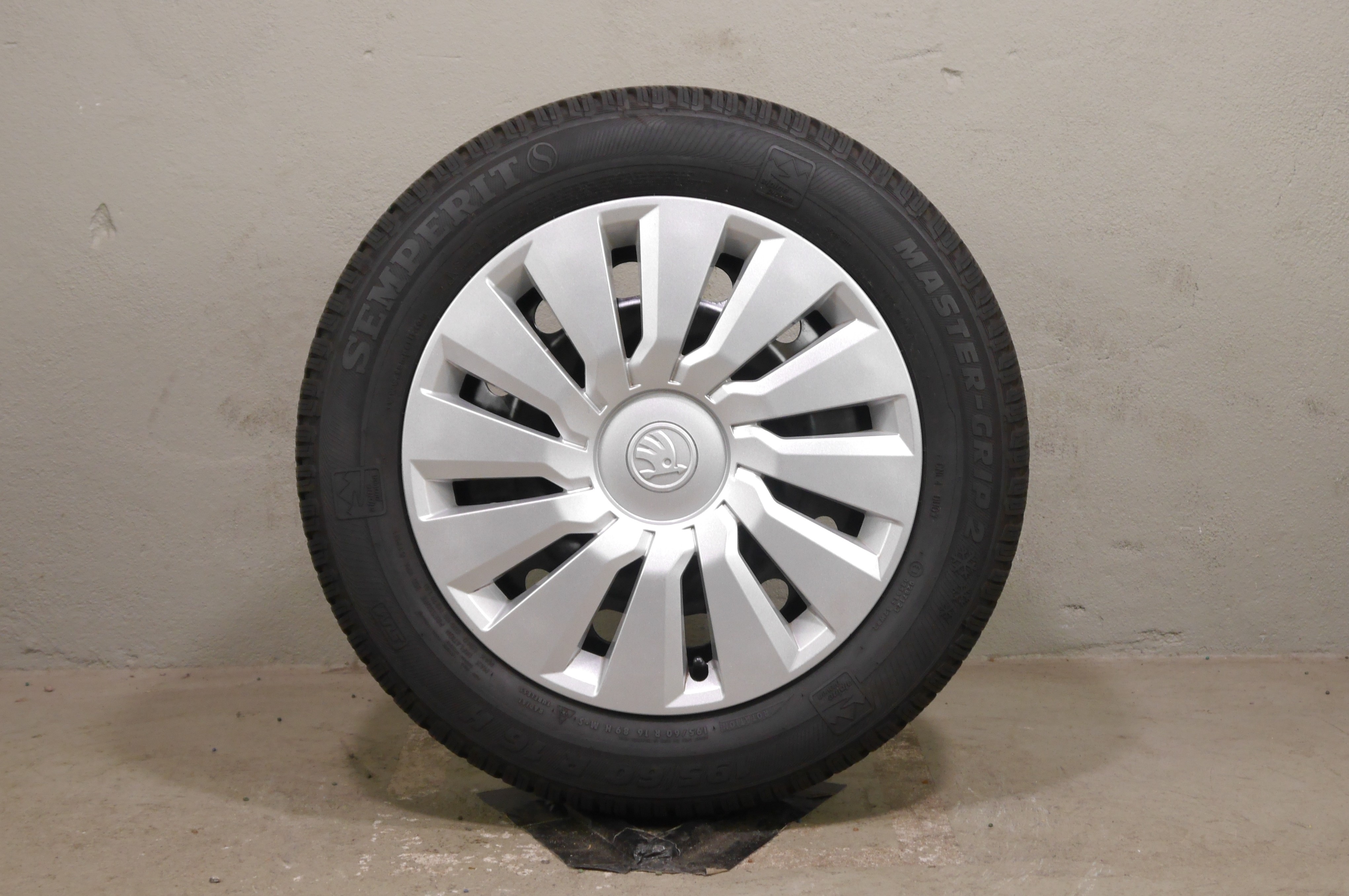 Skoda Scala Stahlradsatz – Winter 195/60 R16 89H (AO) – 2Q0601027H/AE