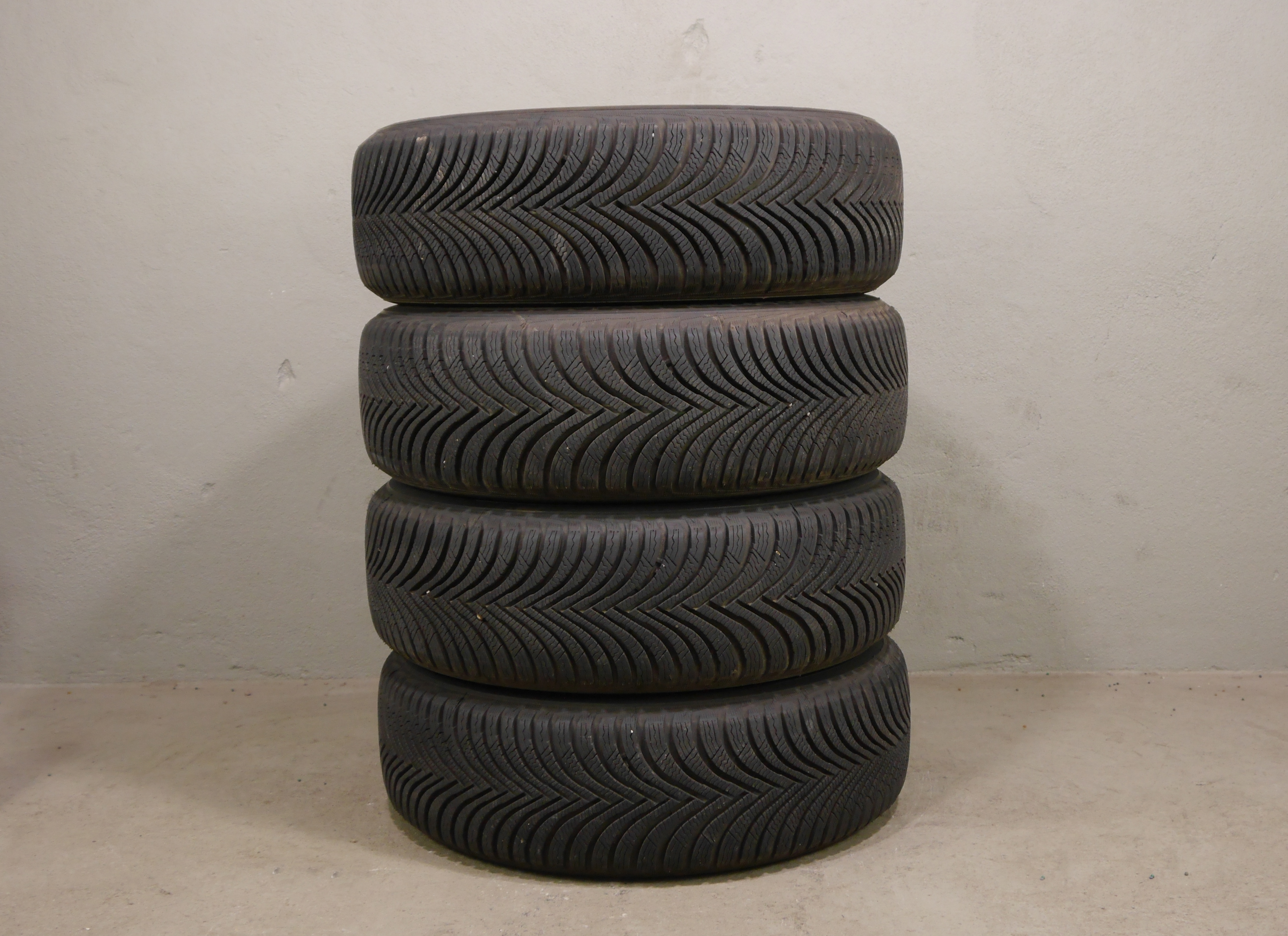 Audi Q2 Stahlradsatz VW T-ROC – Winter 205/60 R16 92H (AO) – 5Q0601027CJ