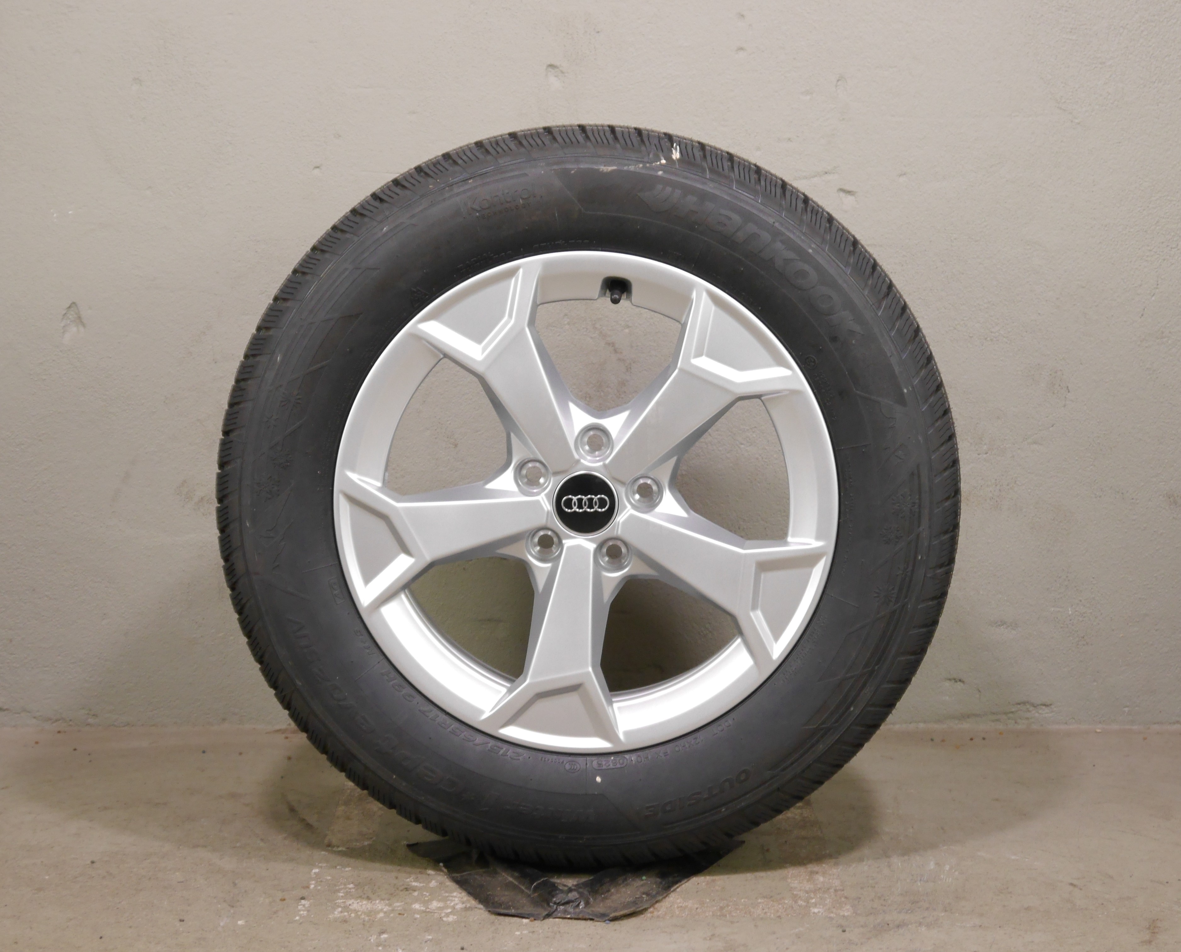 Audi Q3 Aluradsatz – Winter 215/65 R17 99H (AO) – 83A601025AL