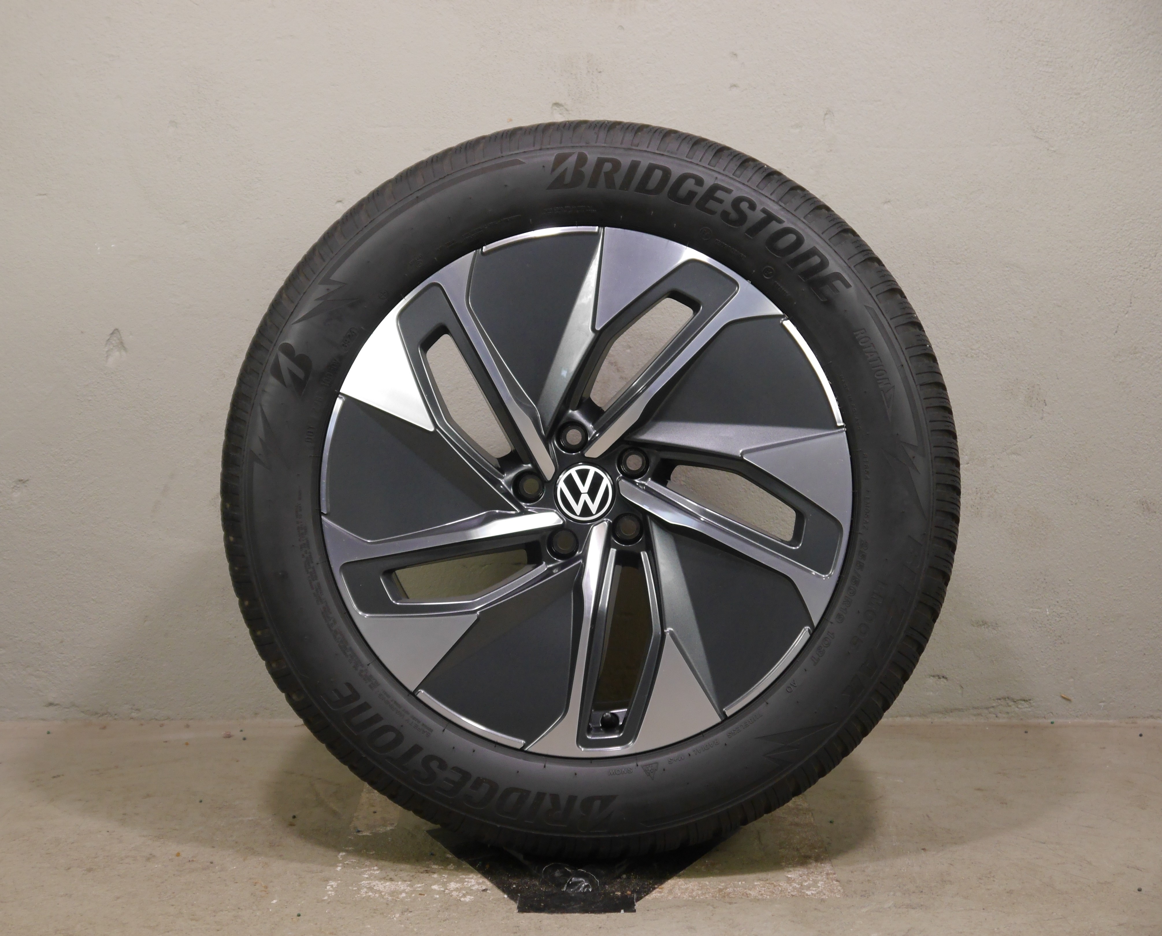 VW ID.4 Aluradsatz – Winter 235/55 R19 101T 255/50 R19 103T - 11A601025M
