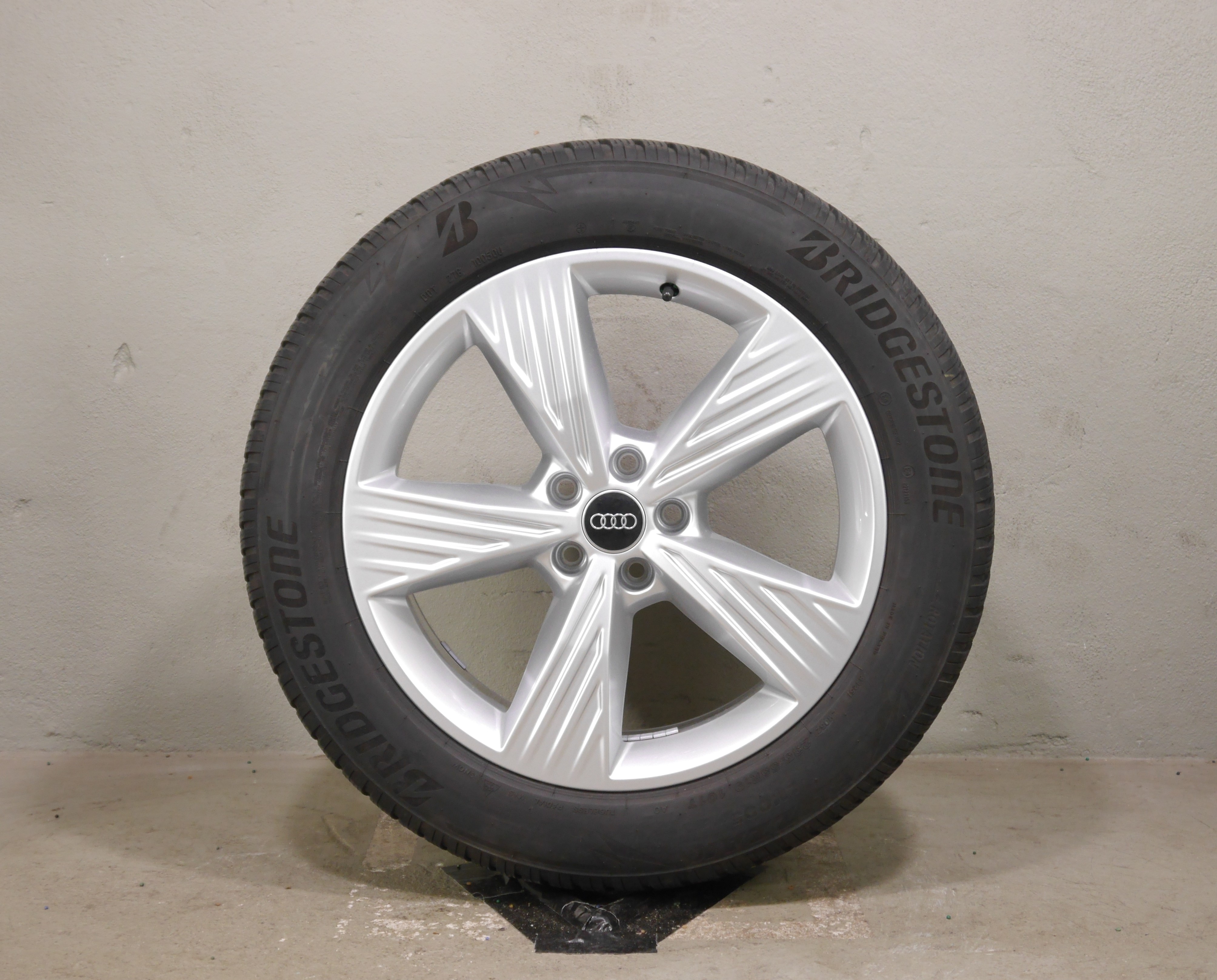 Audi Q4 e-tron Aluradsatz – Winter 235/55 R19 101T, 255/50 R19 103T (AO) 89A601025B