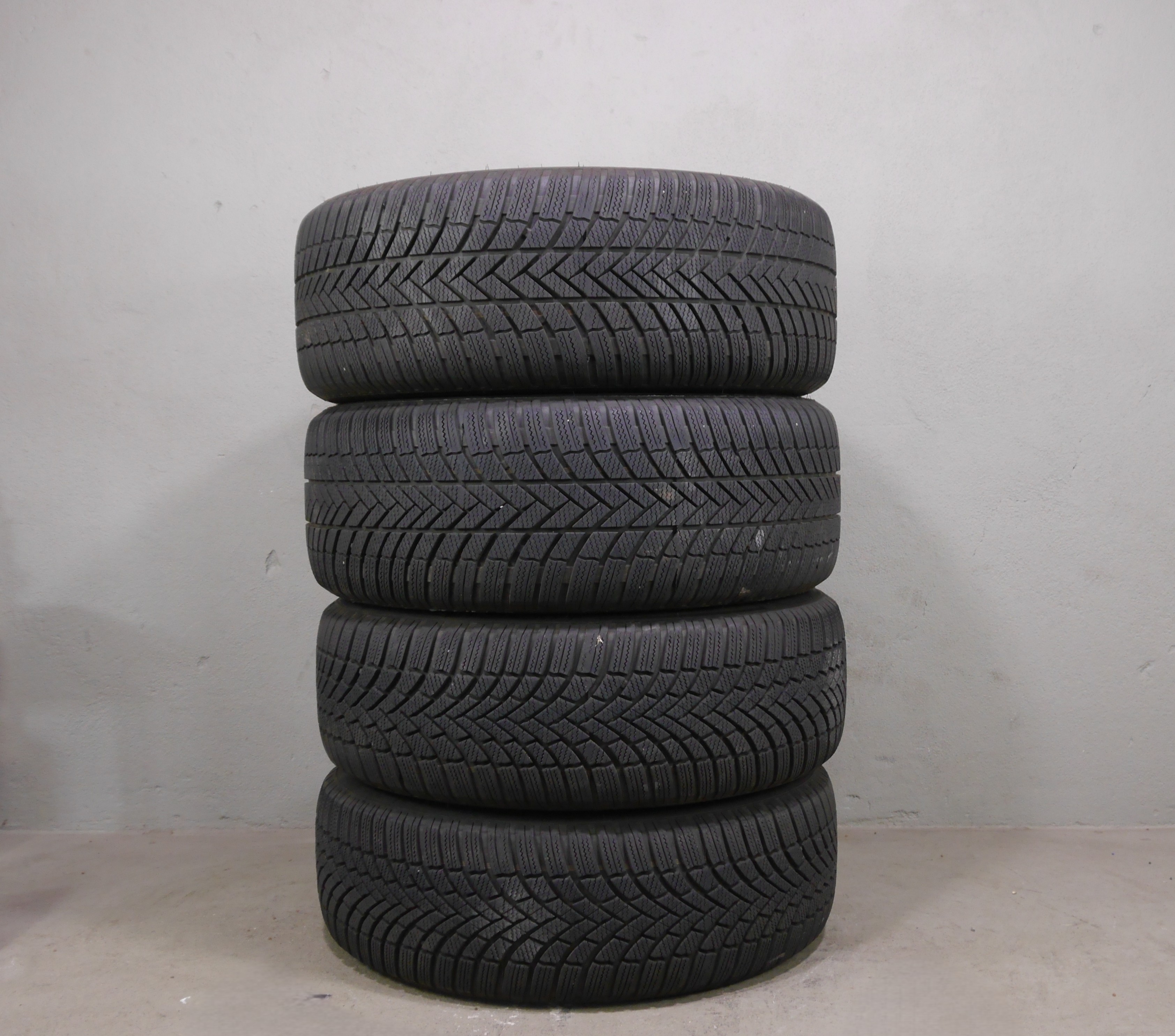 VW ID.4 Aluradsatz – Winter 235/55 R19 101T 255/50 R19 103T - 11A601025M