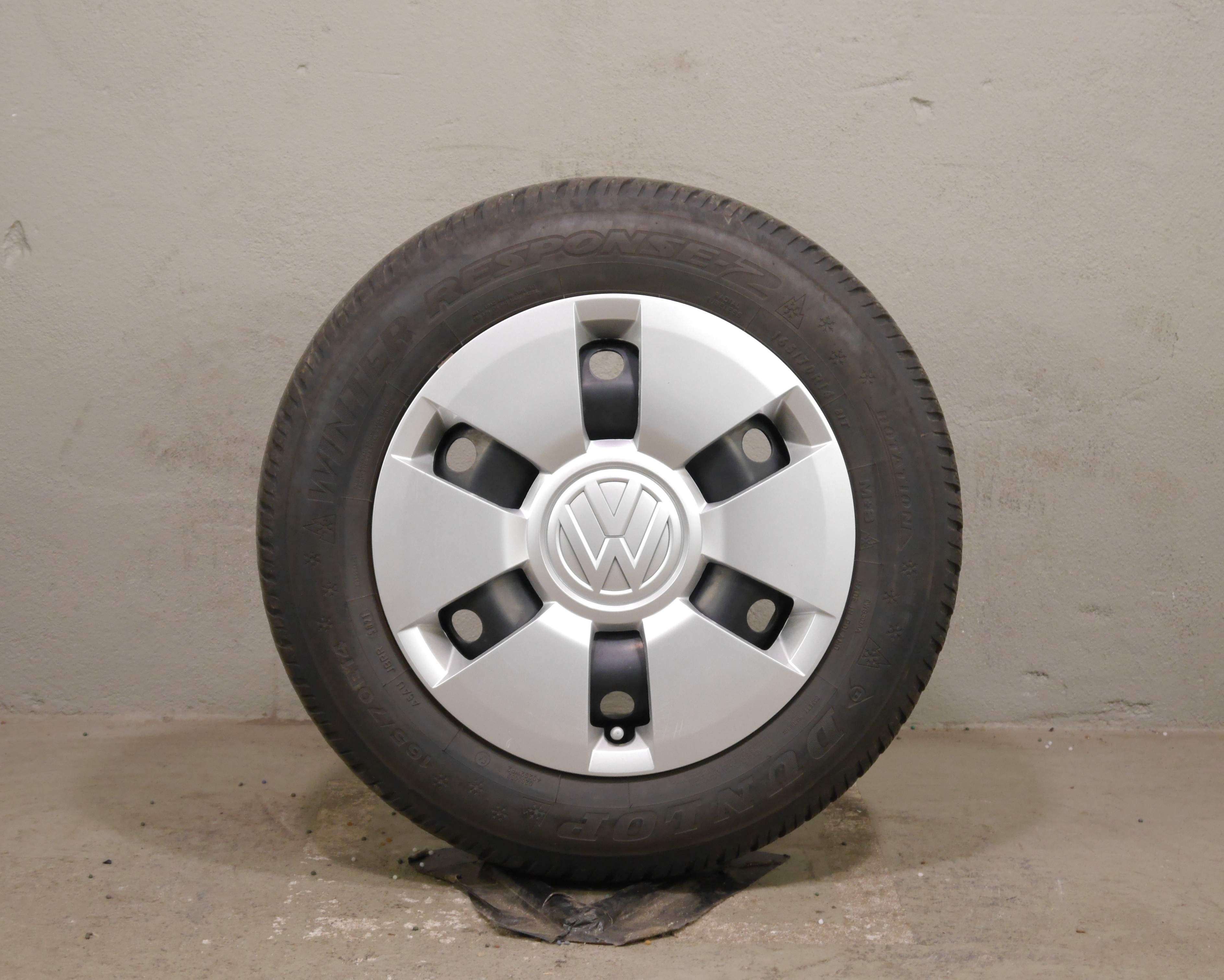VW UP!  Stahlradsatz – Winter 165/70 R14 81T  – 1S0601027G/J