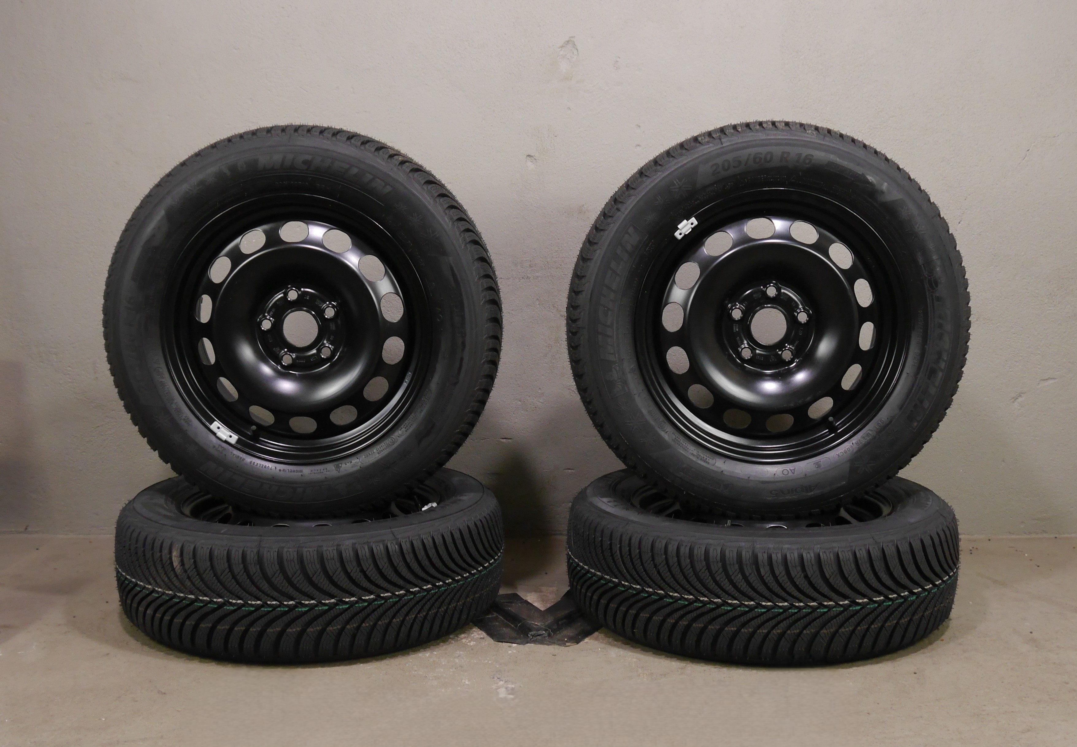Audi Q2 Stahlradsatz – Winter 205/60 R16 92H (AO) – 5Q0601027CJ/CK