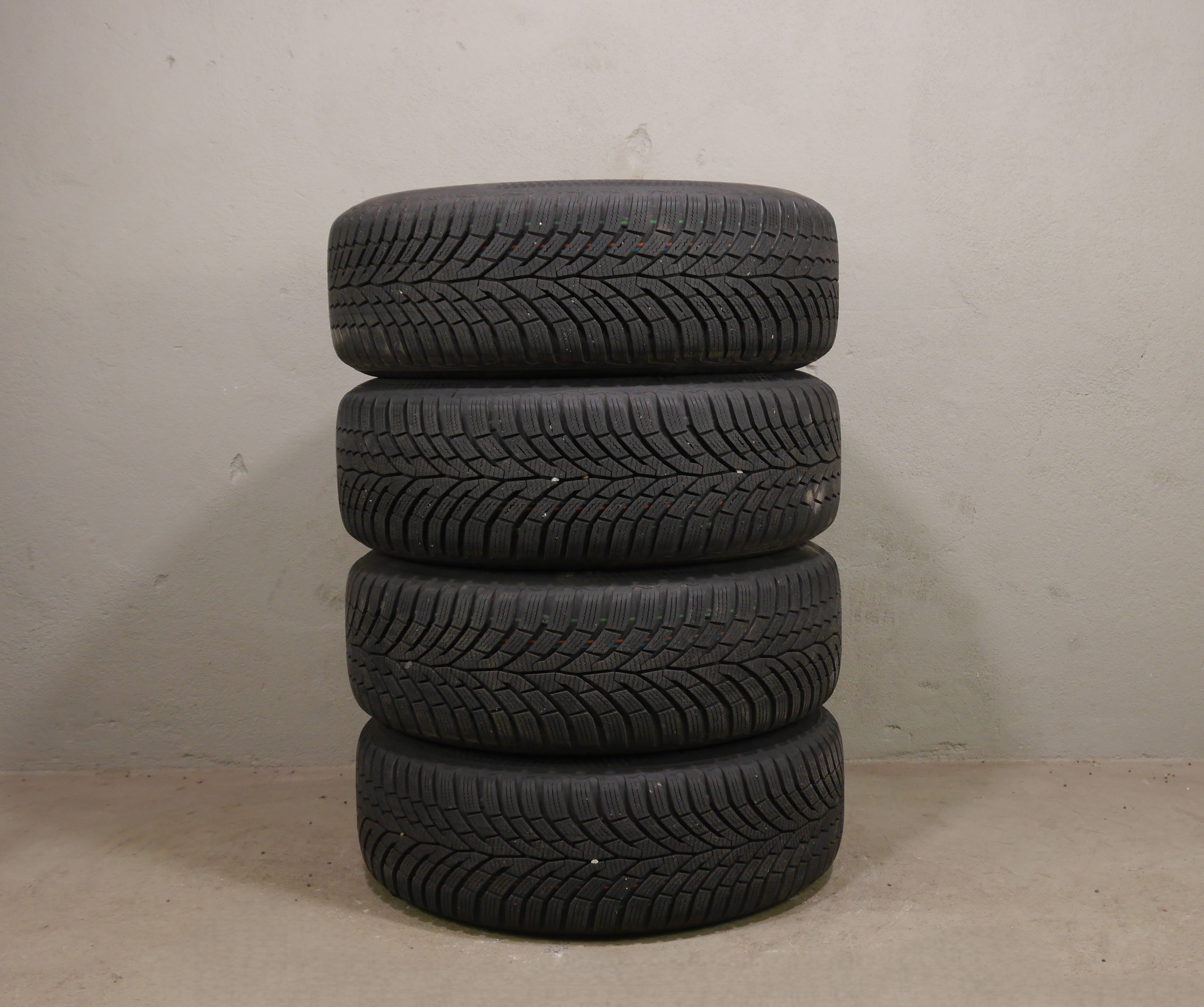 Audi A3 Aluradsatz – Winter 205/55 R16 91H (AO) – 8V0601025CR