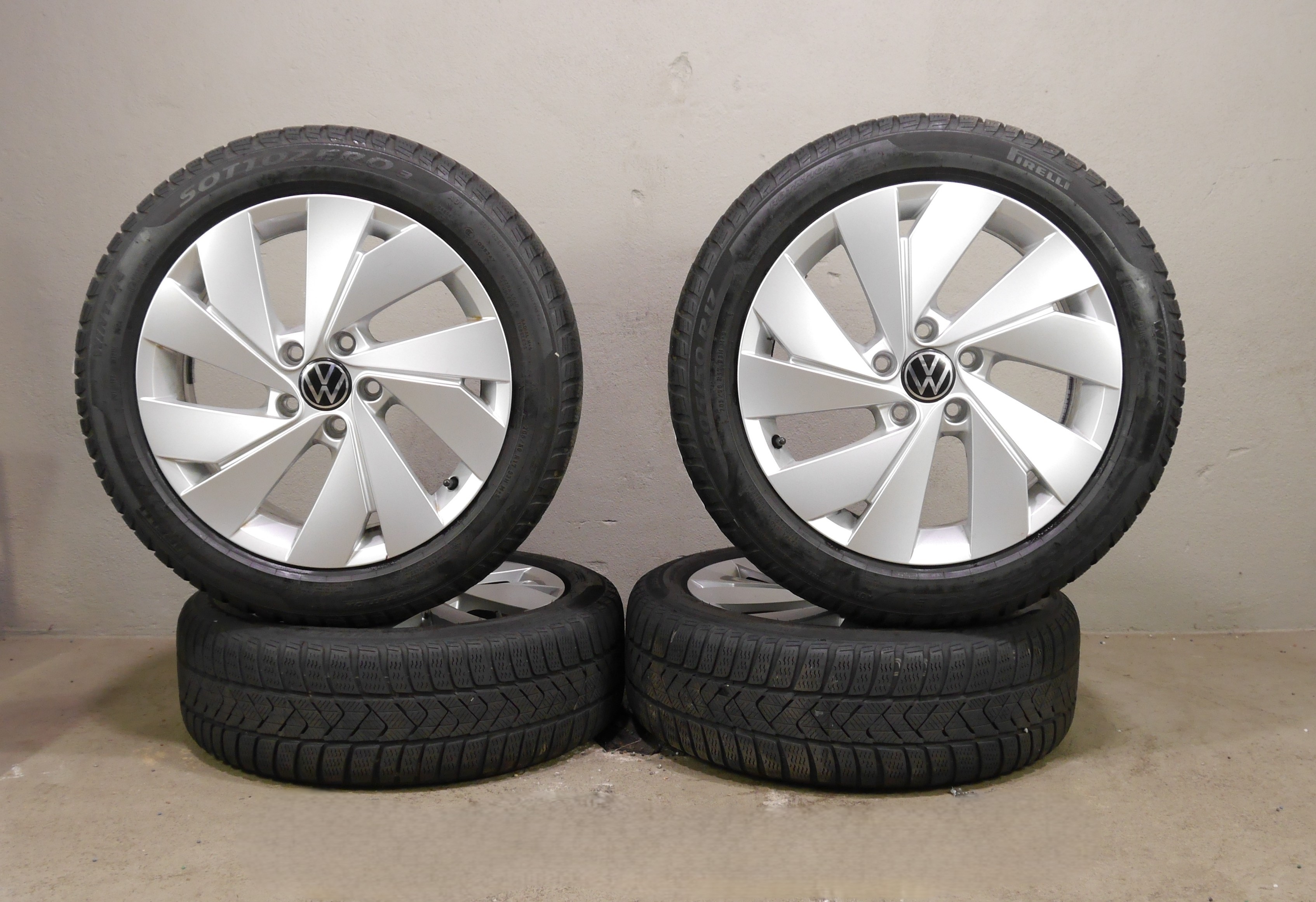 VW Golf Aluradsatz – Winter 205/50 R17 93H – 5H0601025B