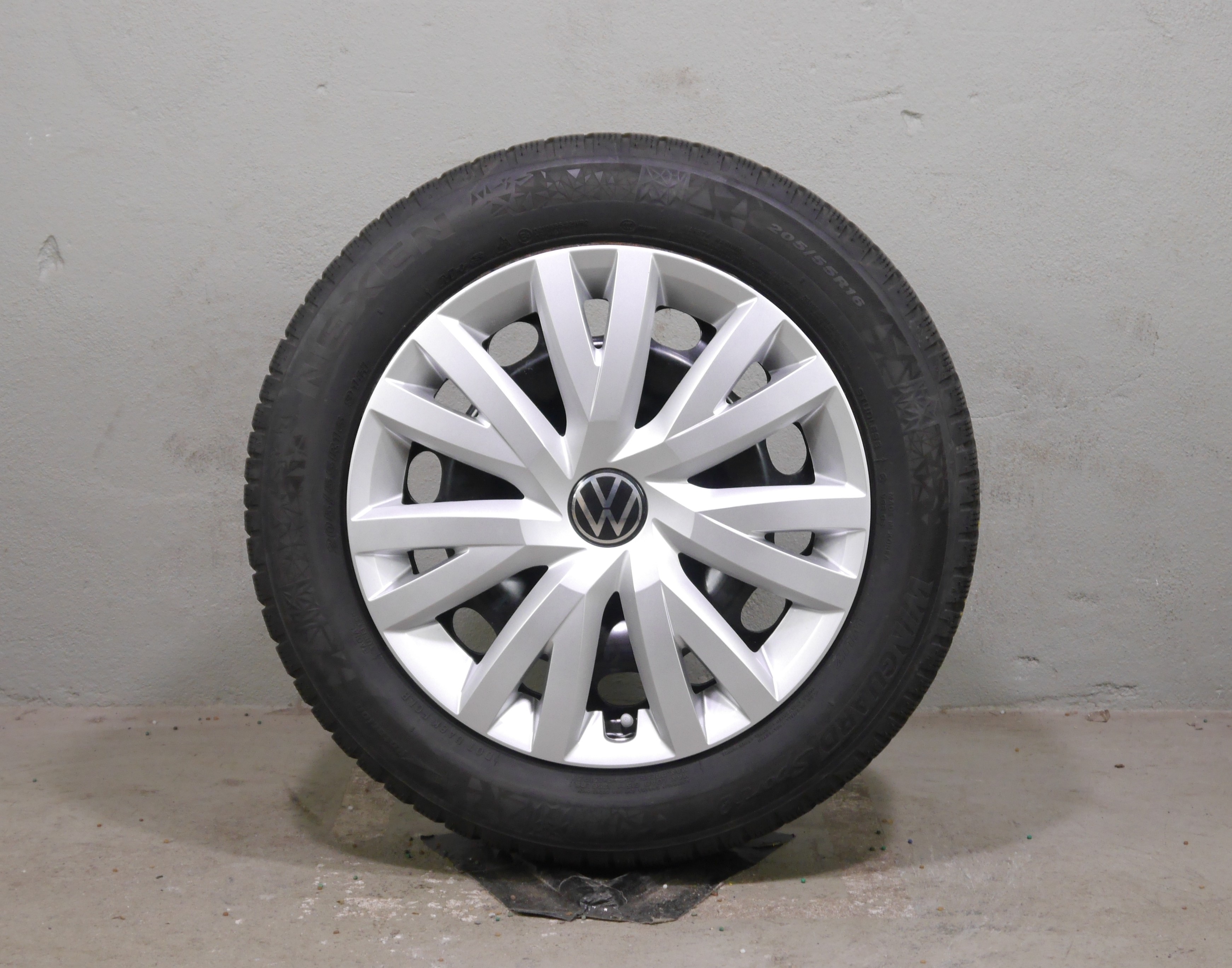 VW Golf Stahlradsatz – Winter 205/55 R16 91H – 5Q0601027BQ