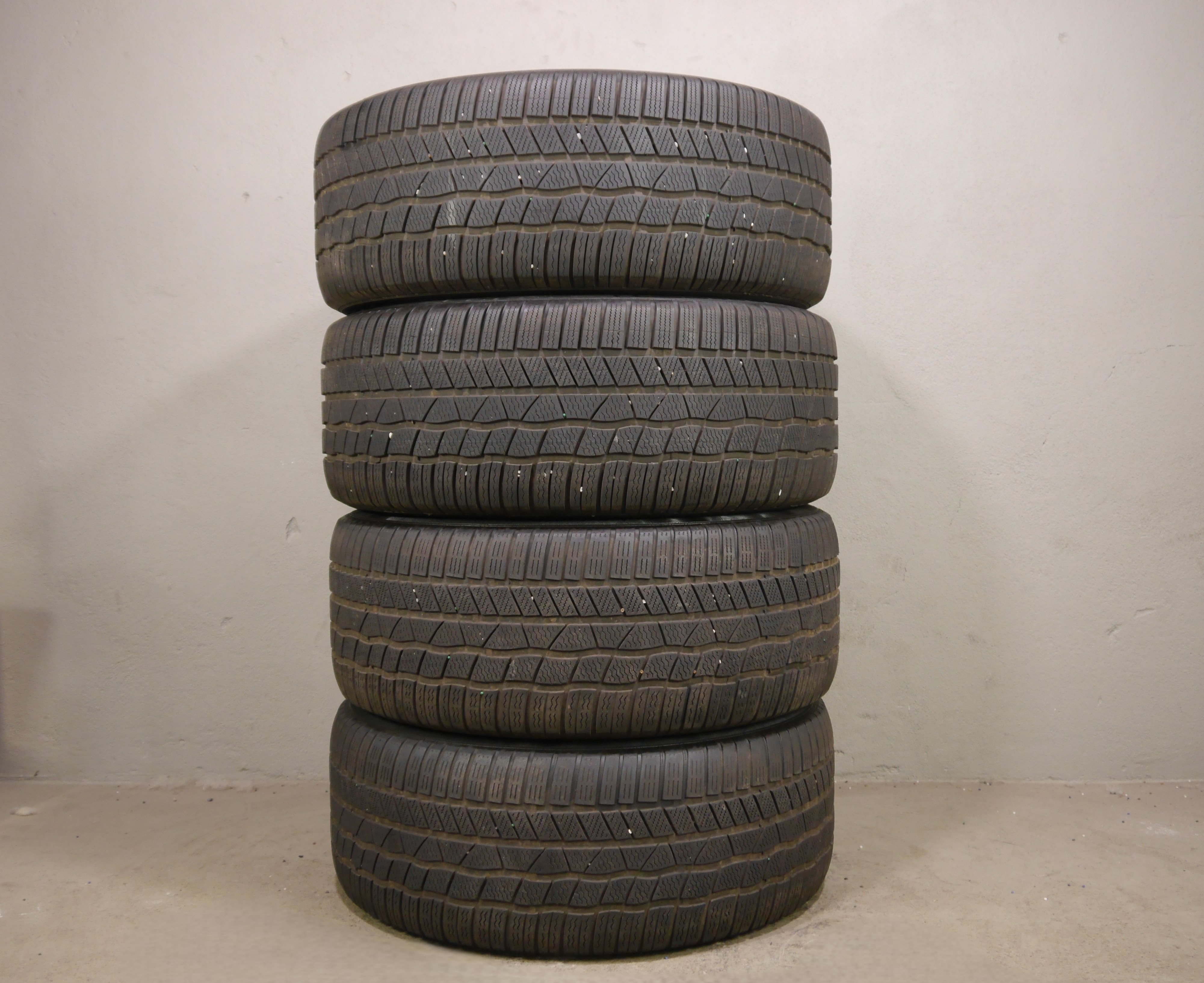 VW Touareg Aluradsatz – Winter 285/45 R20 112V – 760601025AA mit RDKS