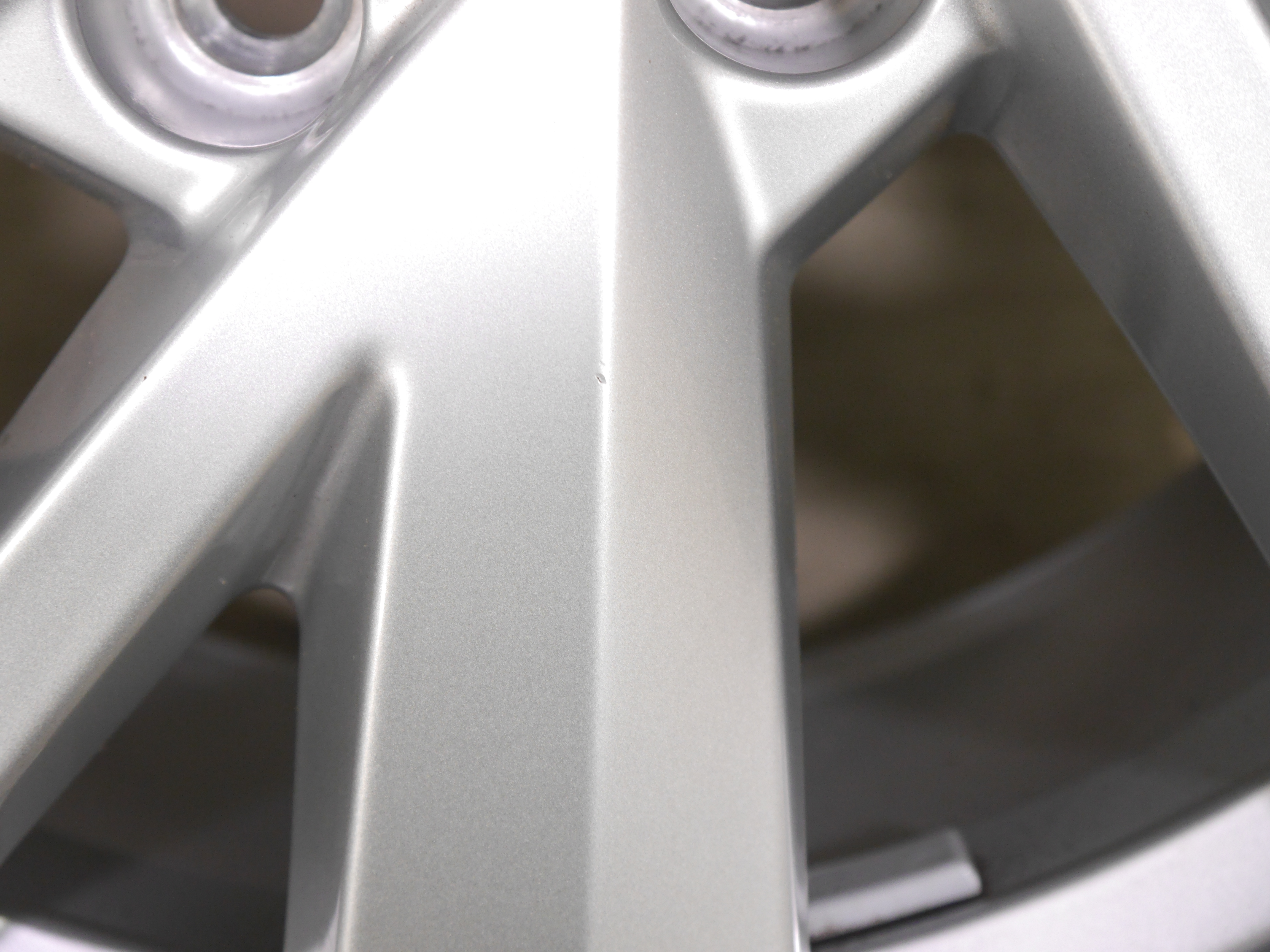 Audi Q2 Aluradsatz – Winter 215/55 R17 94V (AO) – 81A601025C