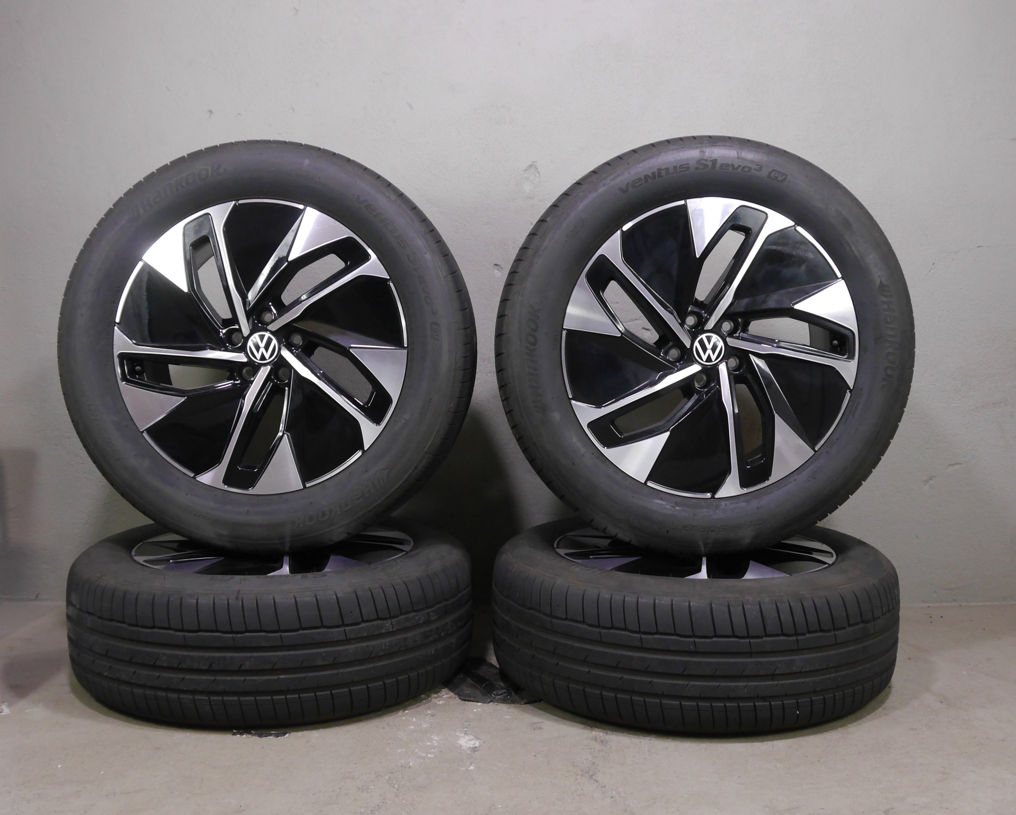 VW ID.4 Aluradsatz – Sommer 235/55 R19 101T 255/50 R19 103T - 11A601025-