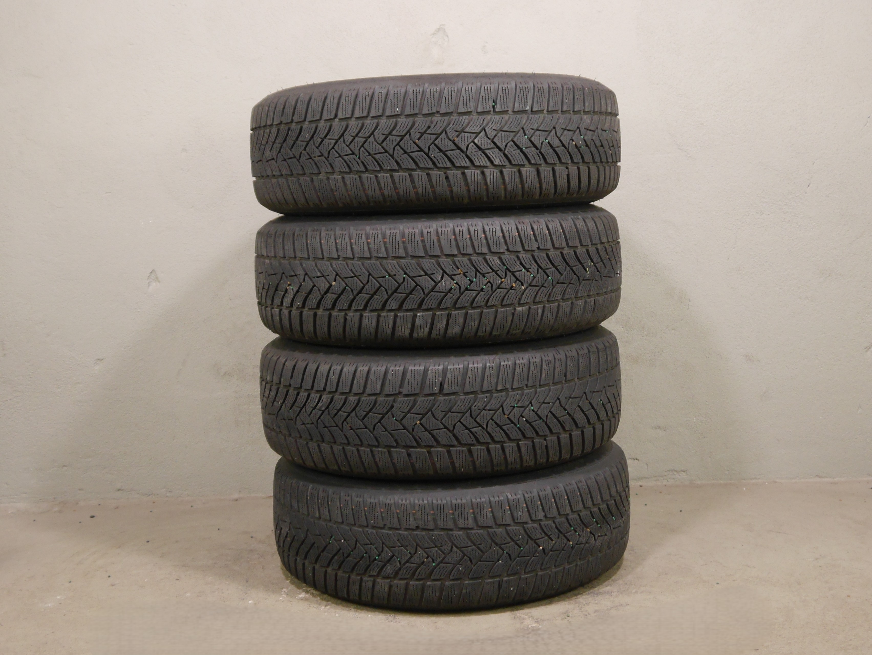 Skoda Octavia  (NX) Stahlradsatz – Winter 205/60 R16 96H  – 5Q0601027BR