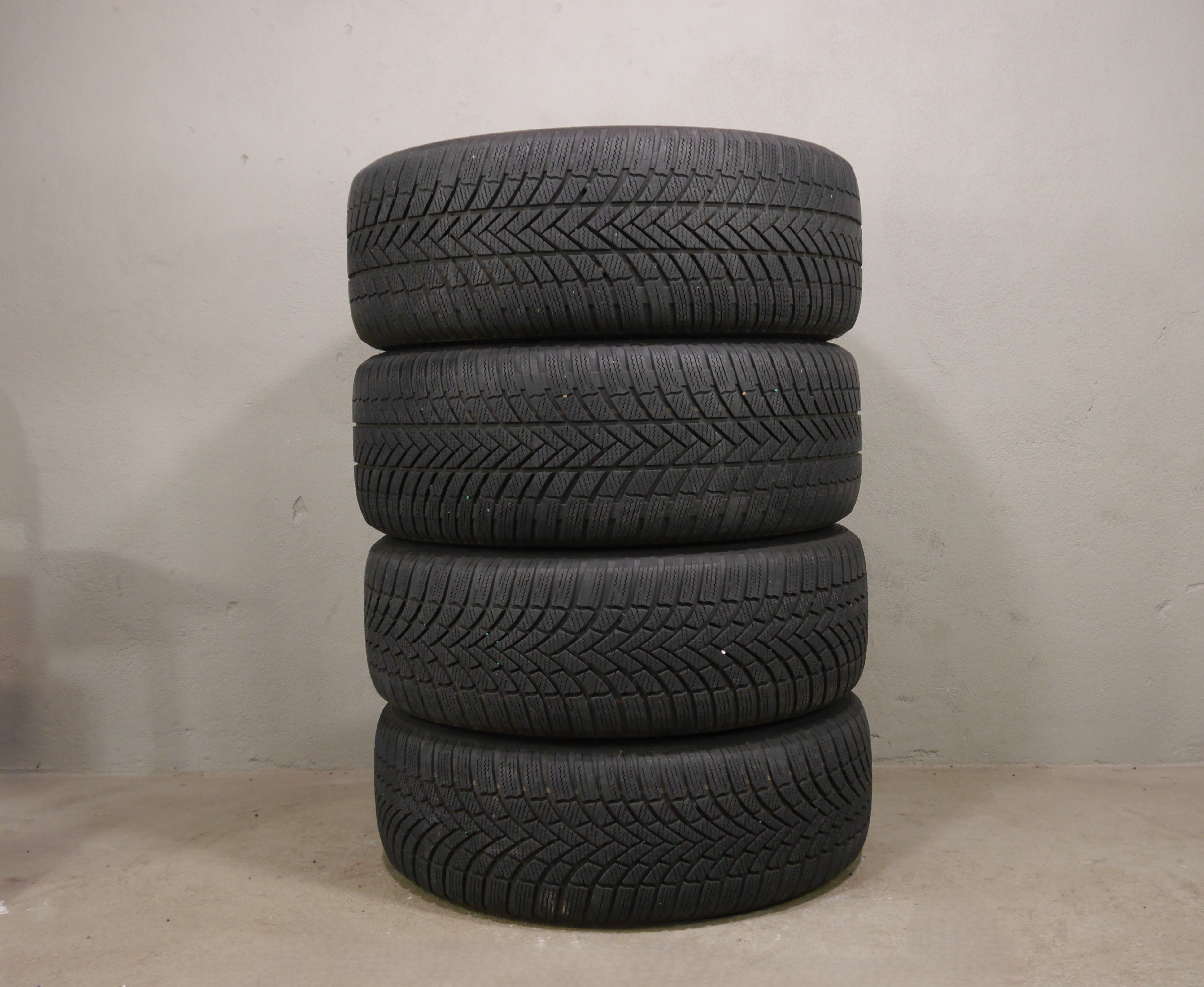 Audi Q4 e-tron Aluradsatz – Winter 235/55 R19 101T, 255/50 R19 103T (AO) 89A601025B