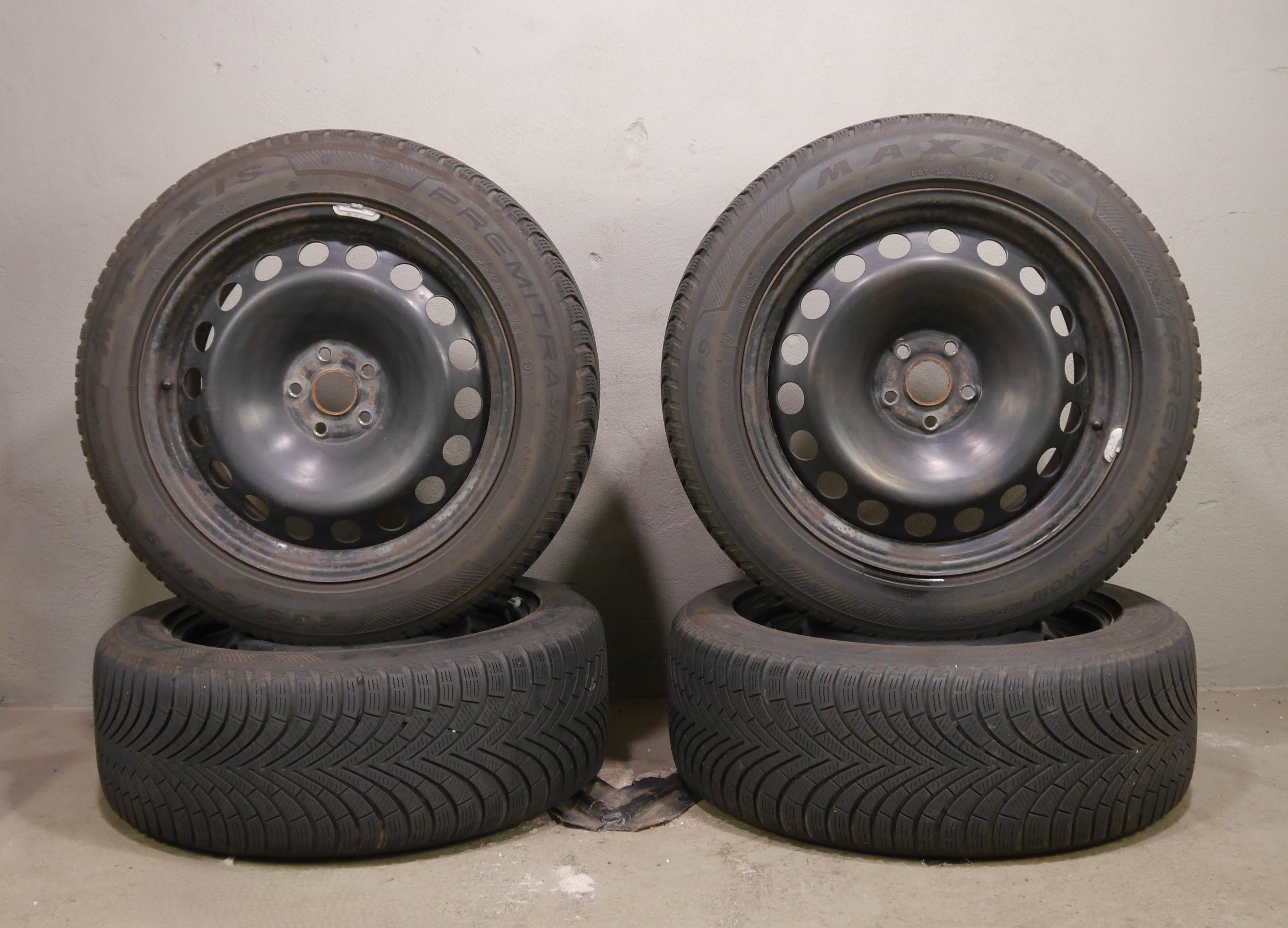 VW ID.4 /ID.5 /Enyaq /Elroq /Q4 e-tron Stahlradsatz – Winter 255/50 R19 107V - 1EA601027B