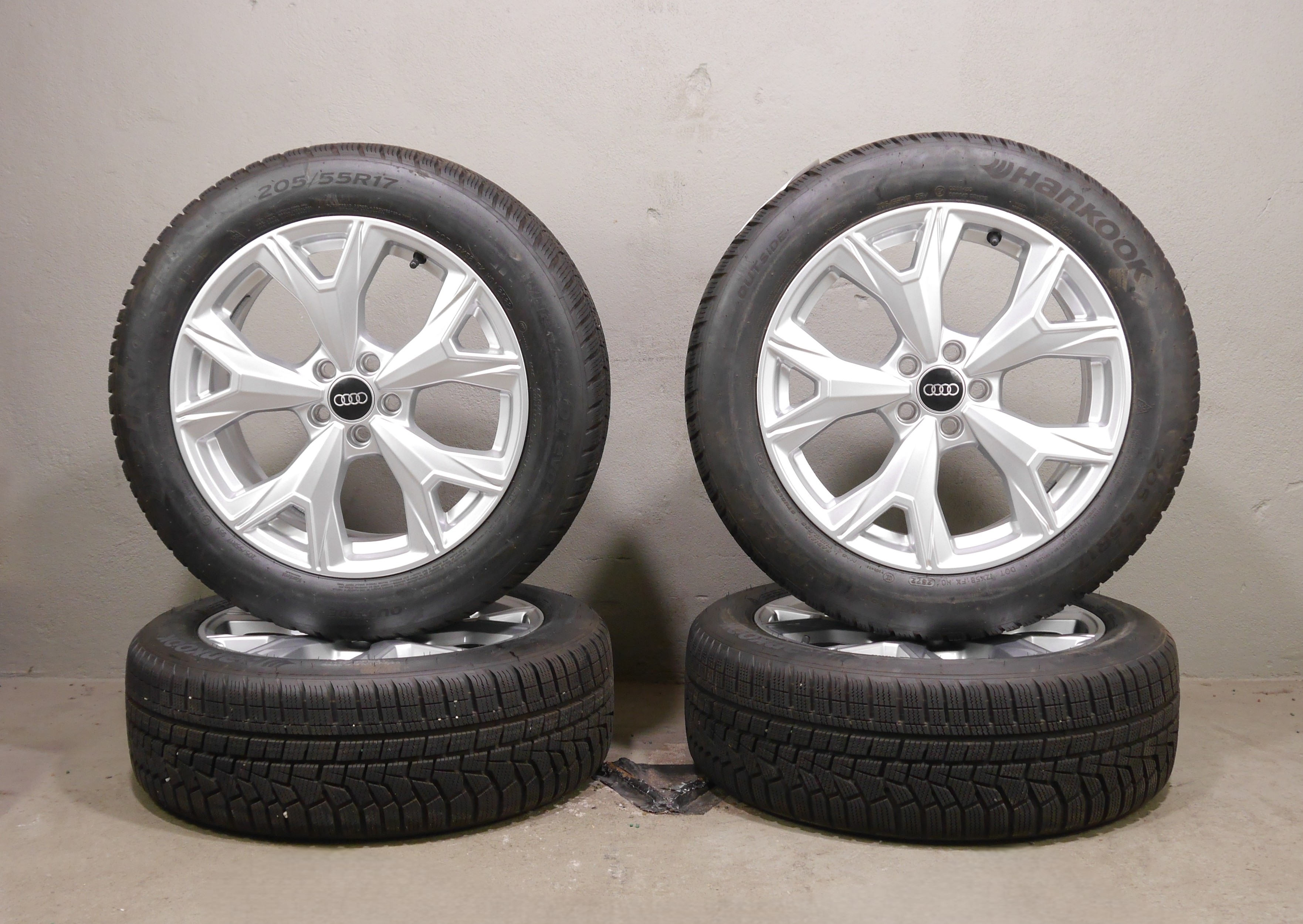 Audi A1 citycarver Aluradsatz – Winter 205/55 R17 95V (AO) – 82A601025S