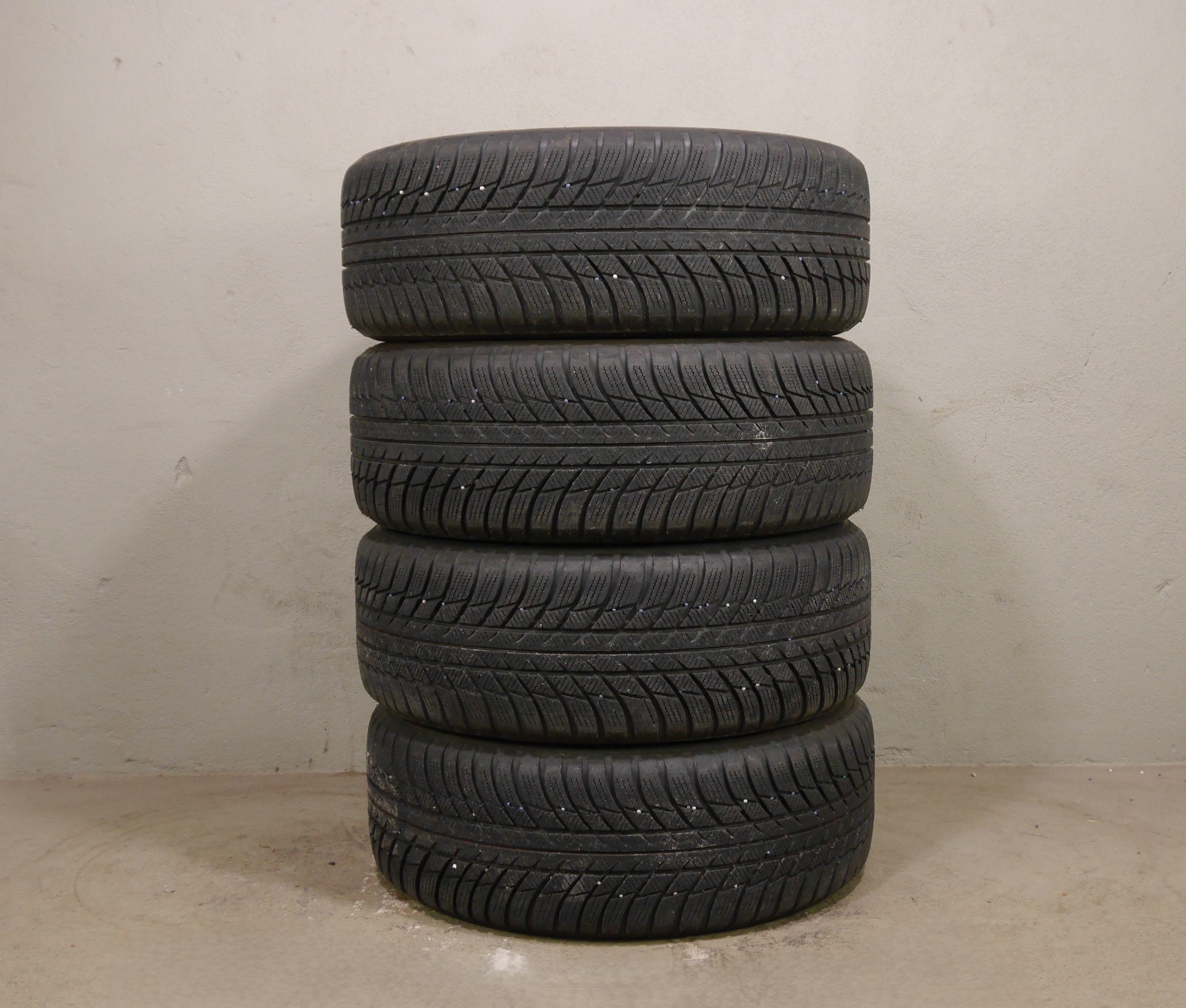 Audi Q2 (GA) Aluradsatz – Winter 215/55 R17 94V (AO) – 81A601025C